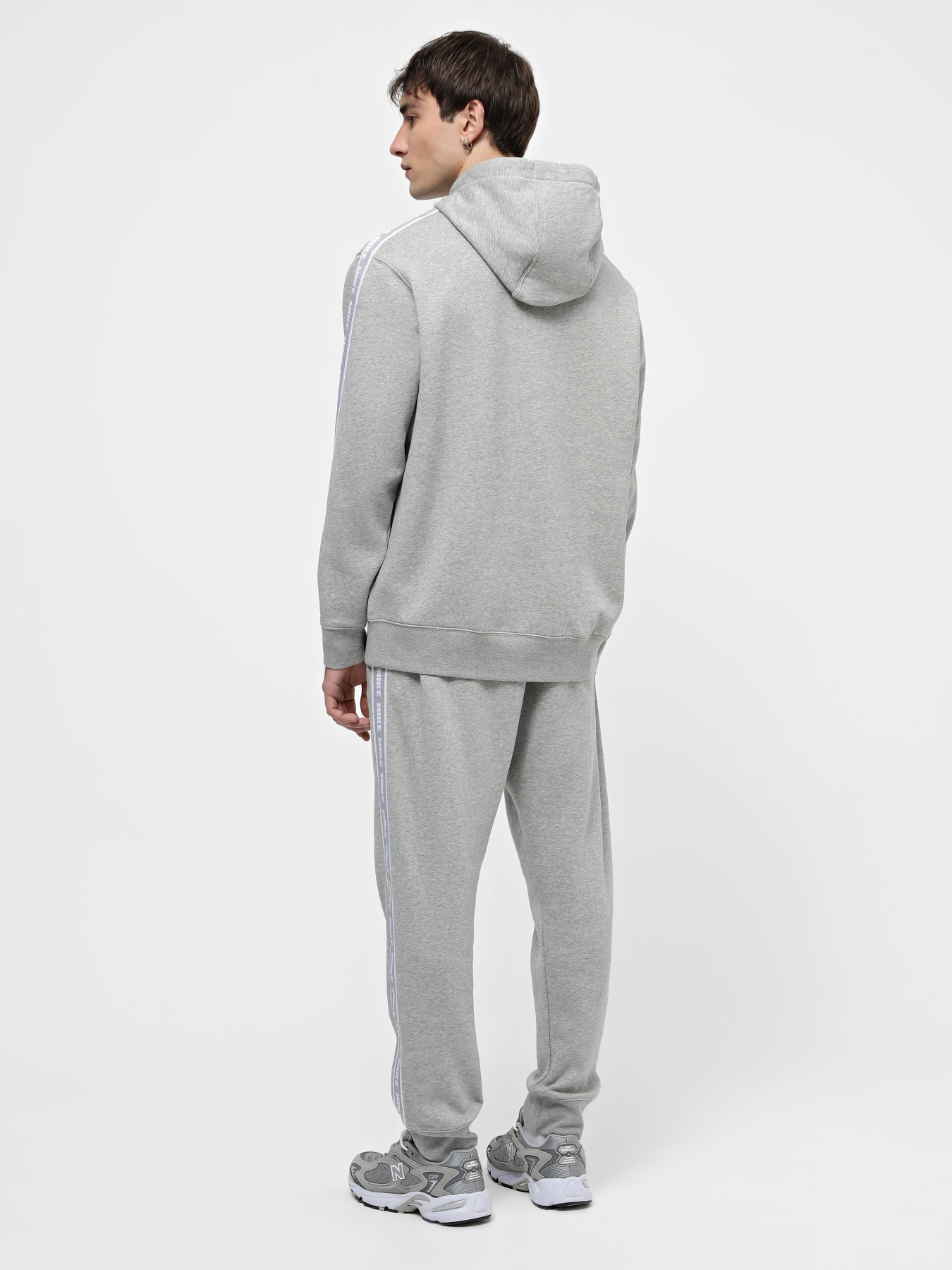 Костюмы NIKE CLUB FLC GX HD модель FB7296-063 Фото
