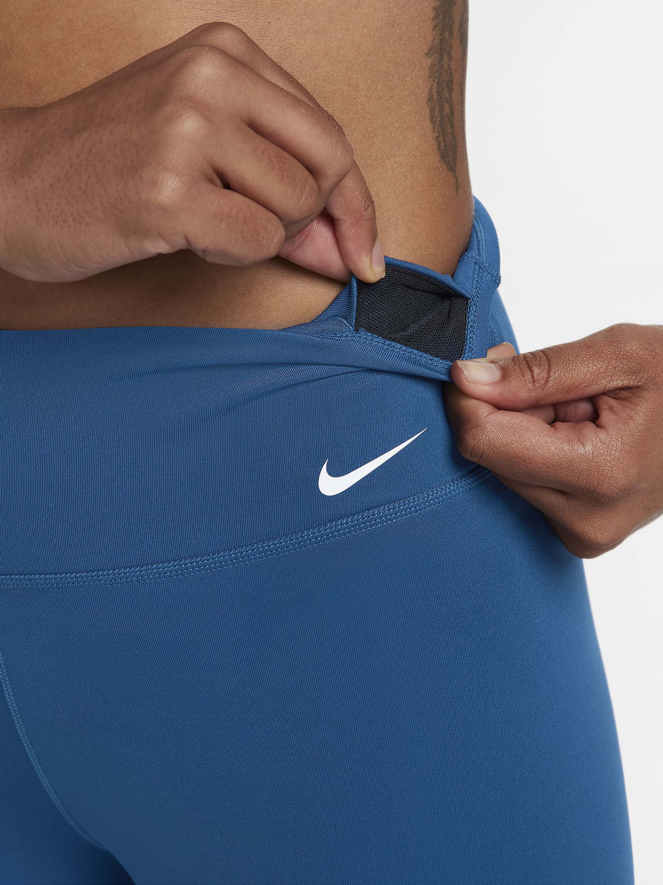 Шорты NIKE ONE DF MR 7IN модель DD0243-476 Шорты NIKE ONE DF MR 7IN модель DD0243-476 Фото