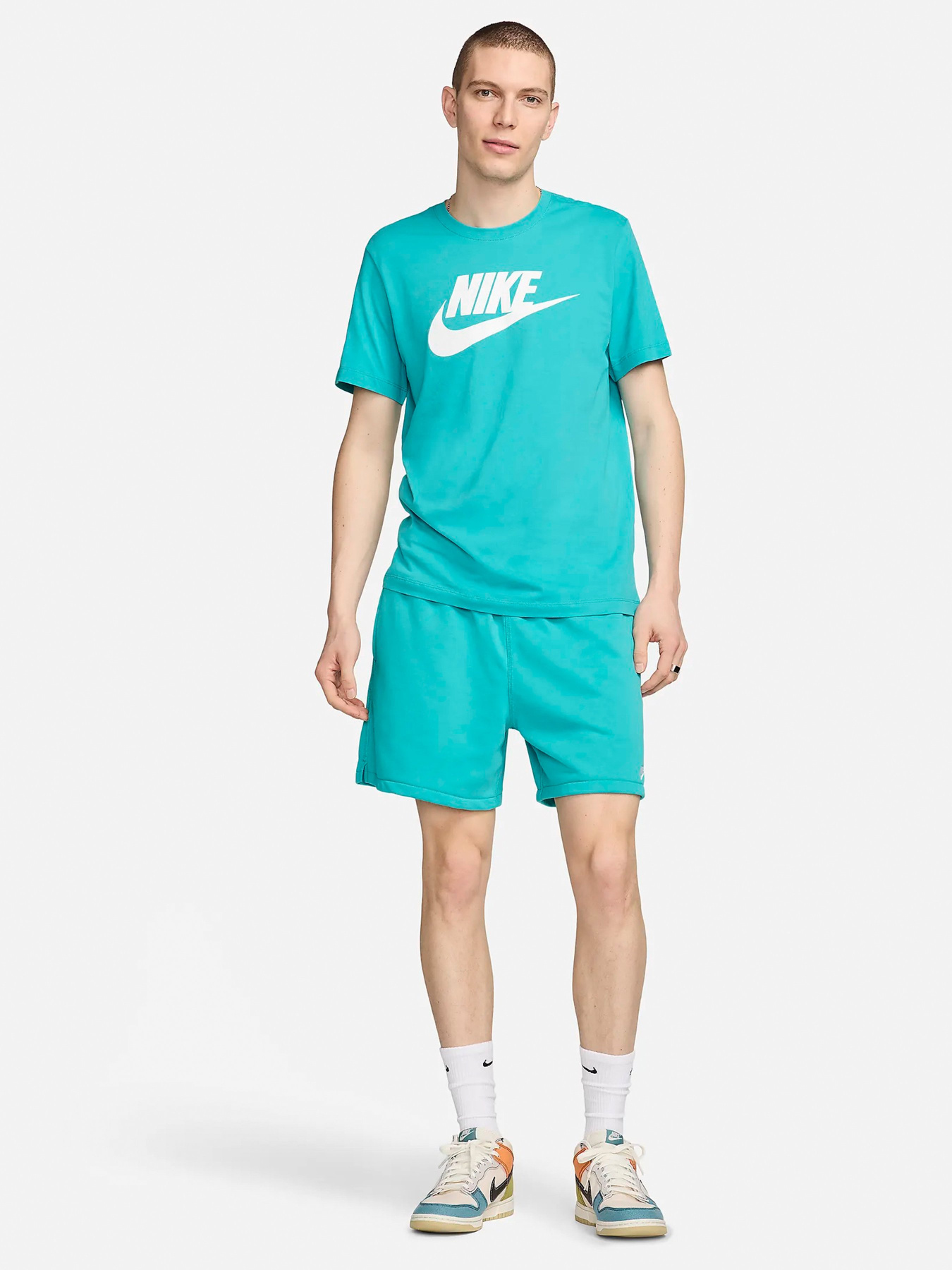 Футболки і поло NIKE ICON FUTURA модель AR5004-345 Футболки і поло NIKE ICON FUTURA модель AR5004-345 Фото