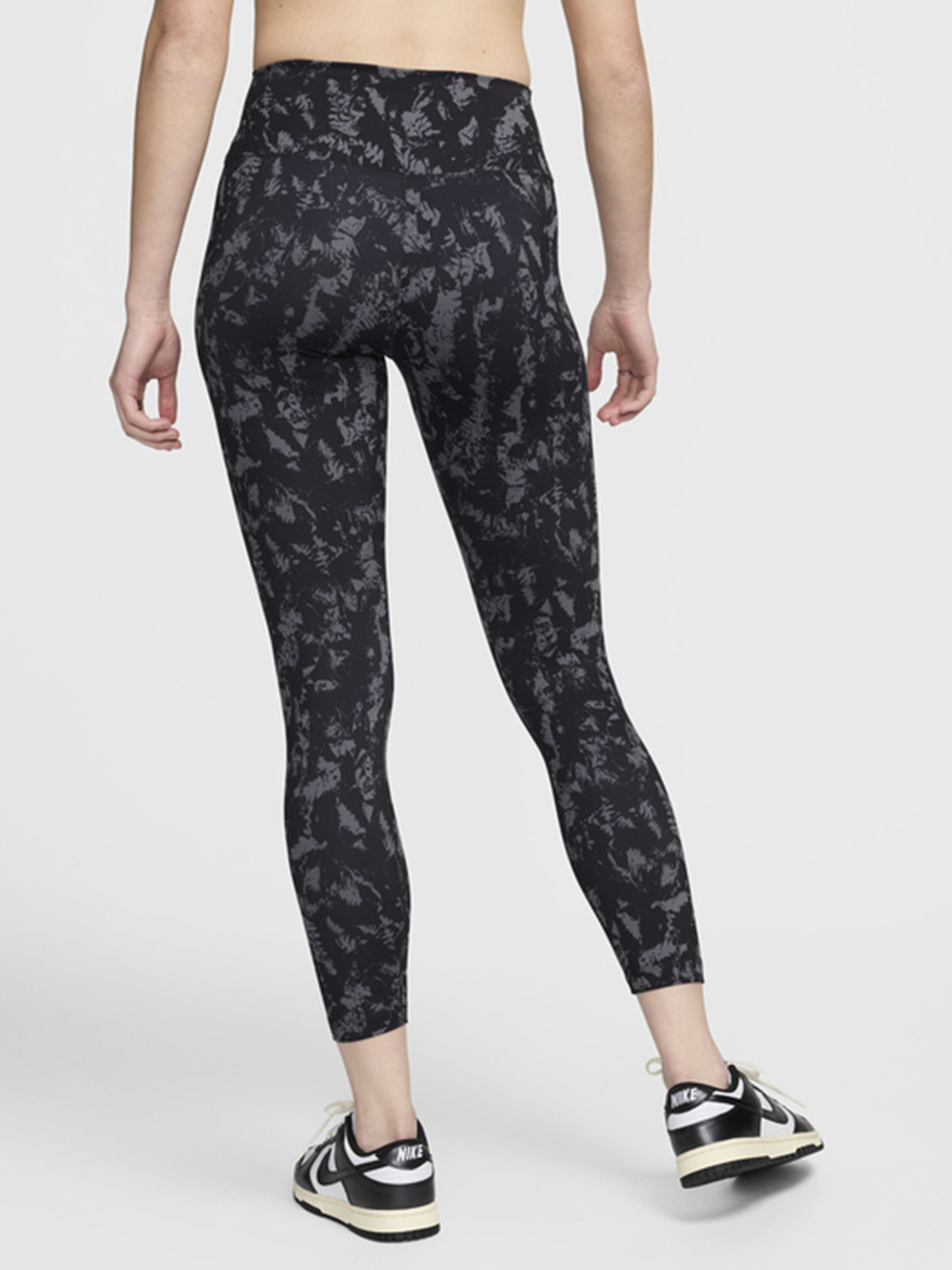 Штани NIKE ONE модель FZ3229-010 Фото