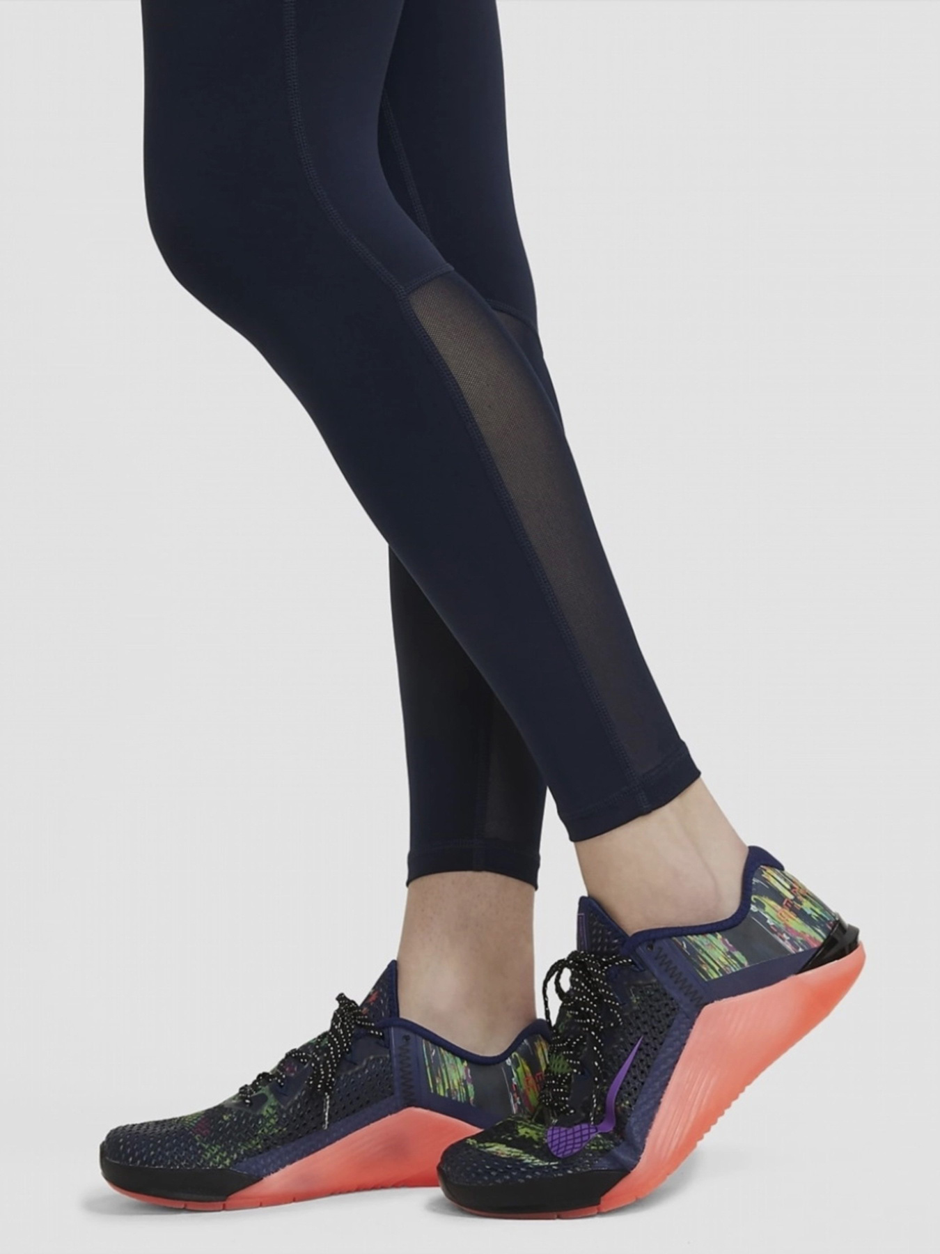 Брюки NIKE PRO модель CZ9779-451 Брюки NIKE PRO модель CZ9779-451 Фото