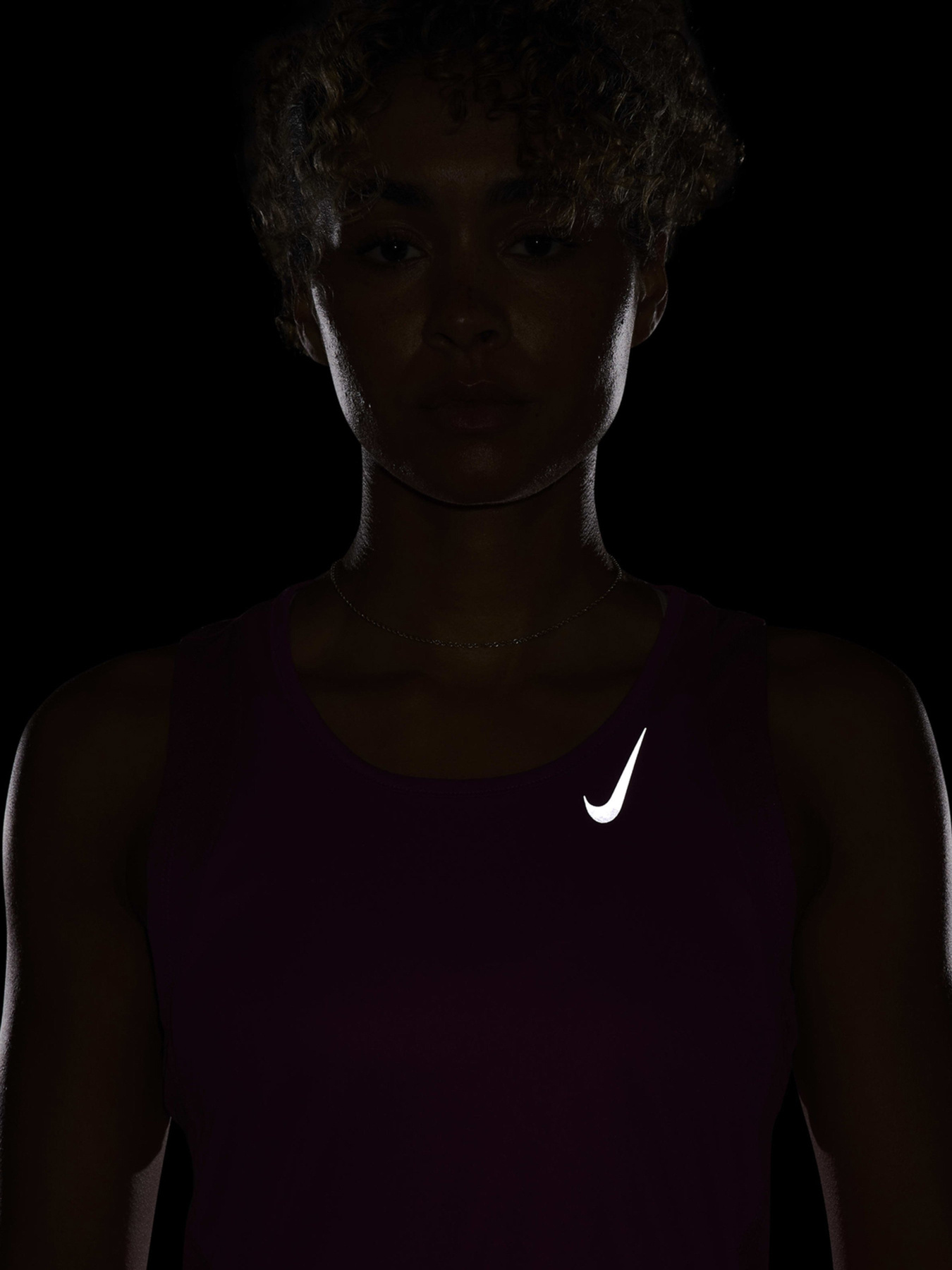 Футболки и поло NIKE DRI-FIT RACE модель DD5940-518 Футболки и поло NIKE DRI-FIT RACE модель DD5940-518 Фото