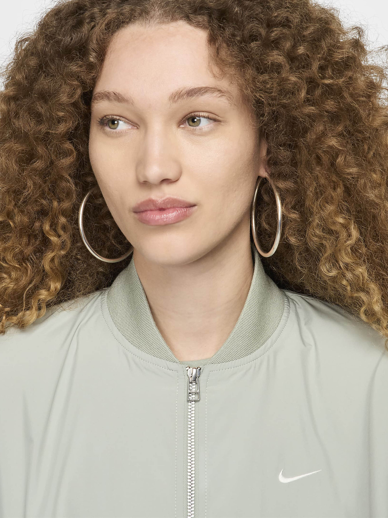 Куртки и дубленки NIKE SPORTSWEAR ESSENTIAL модель FN2839-370 Фото