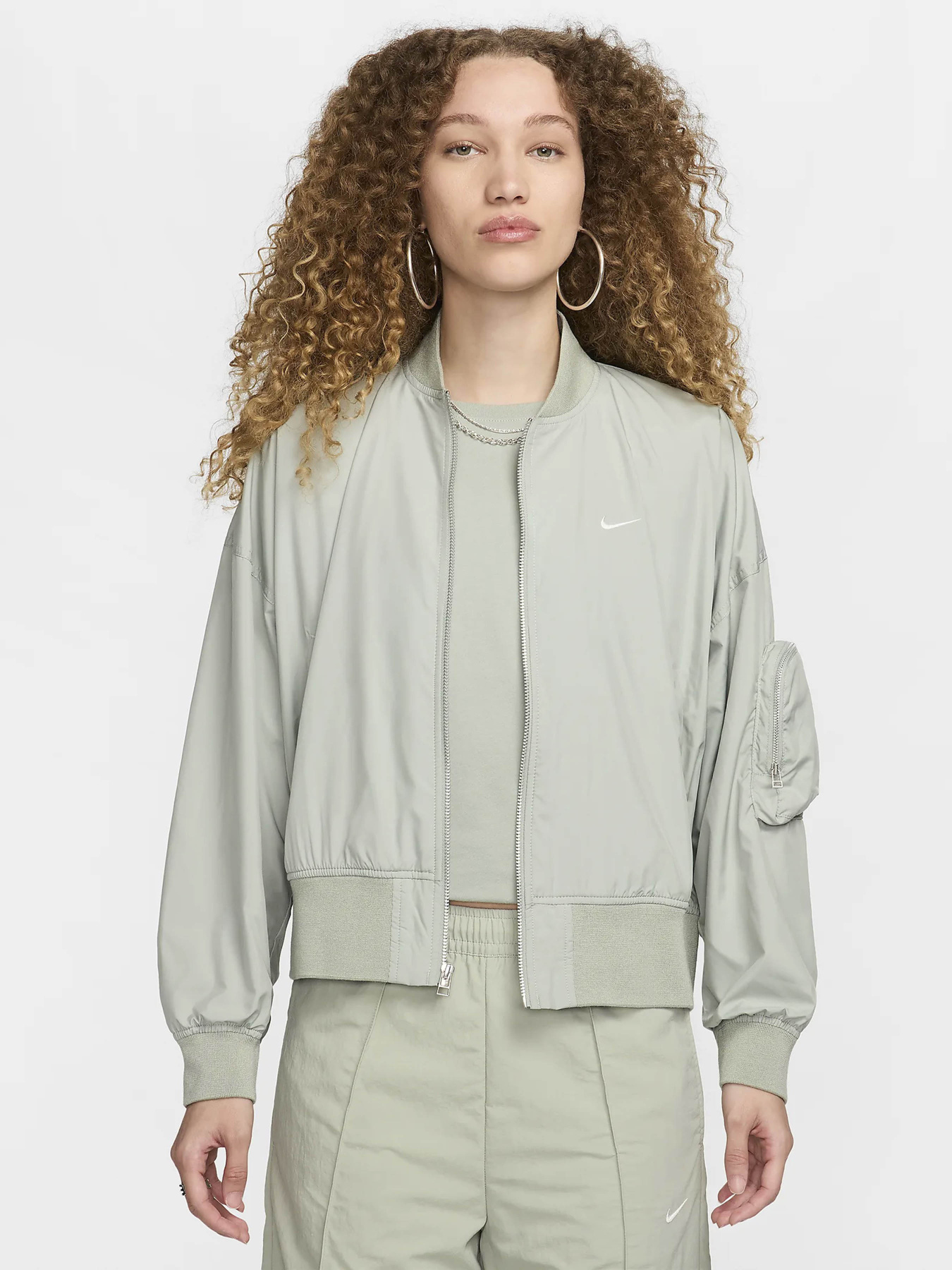 Куртки и дубленки NIKE SPORTSWEAR ESSENTIAL модель FN2839-370 Фото