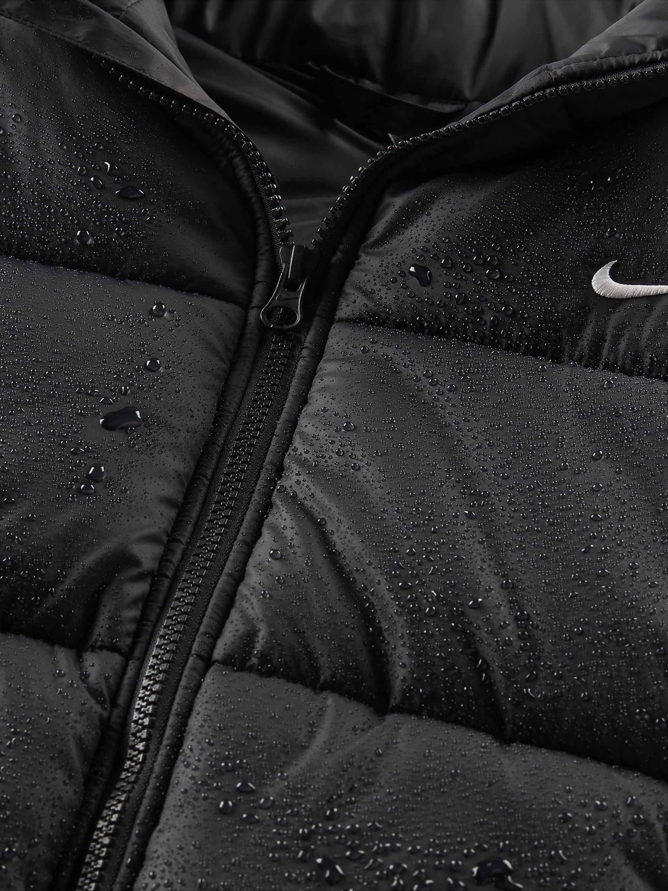 Куртки та дублянки NIKE SPORTSWEAR CLASSIC PUFFER THER модель FZ5922-010 Фото