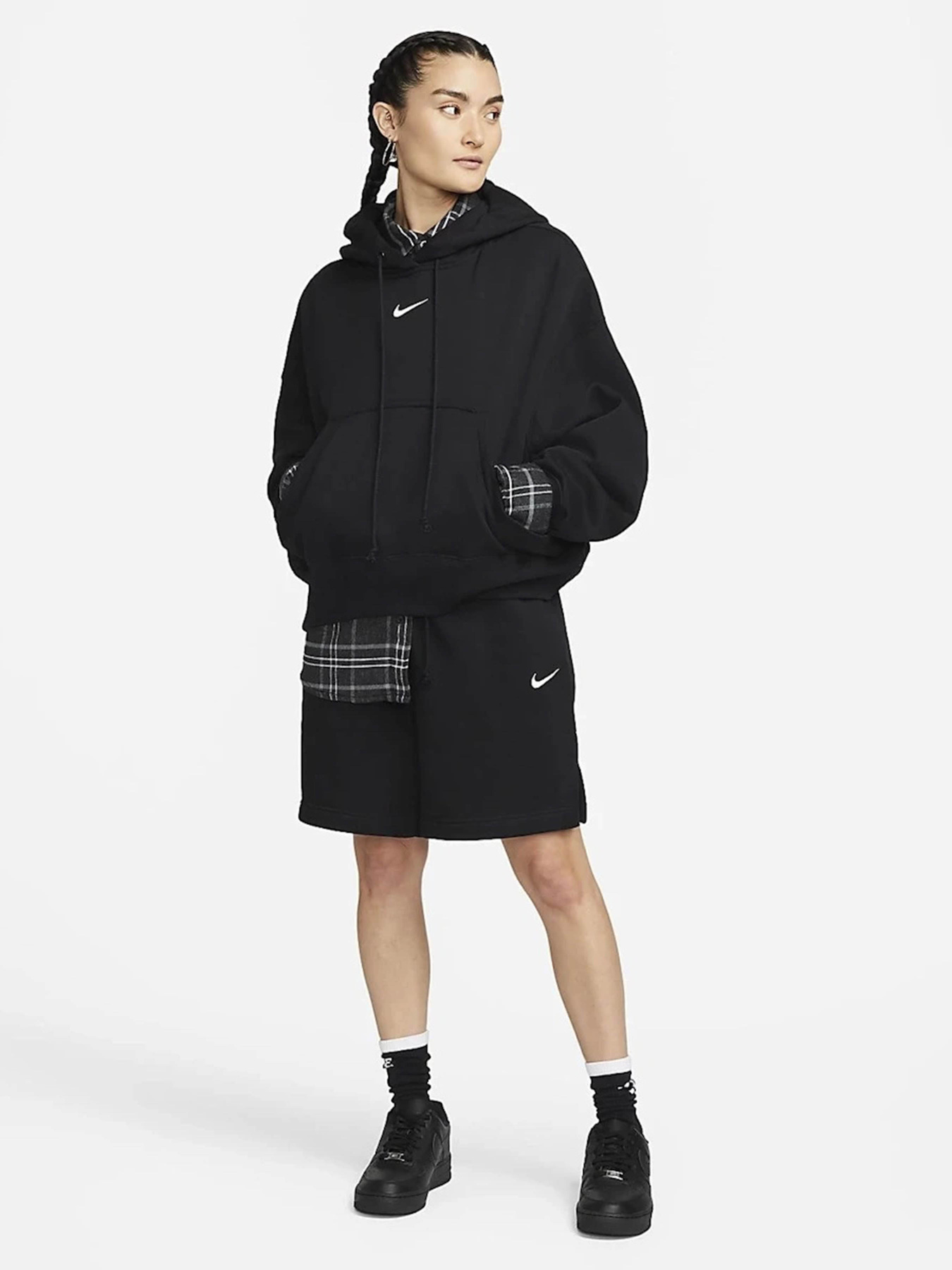 Худи и свитшоты NIKE SPORTSWEAR PHOENIX FLEECE модель DQ5858-010 Фото
