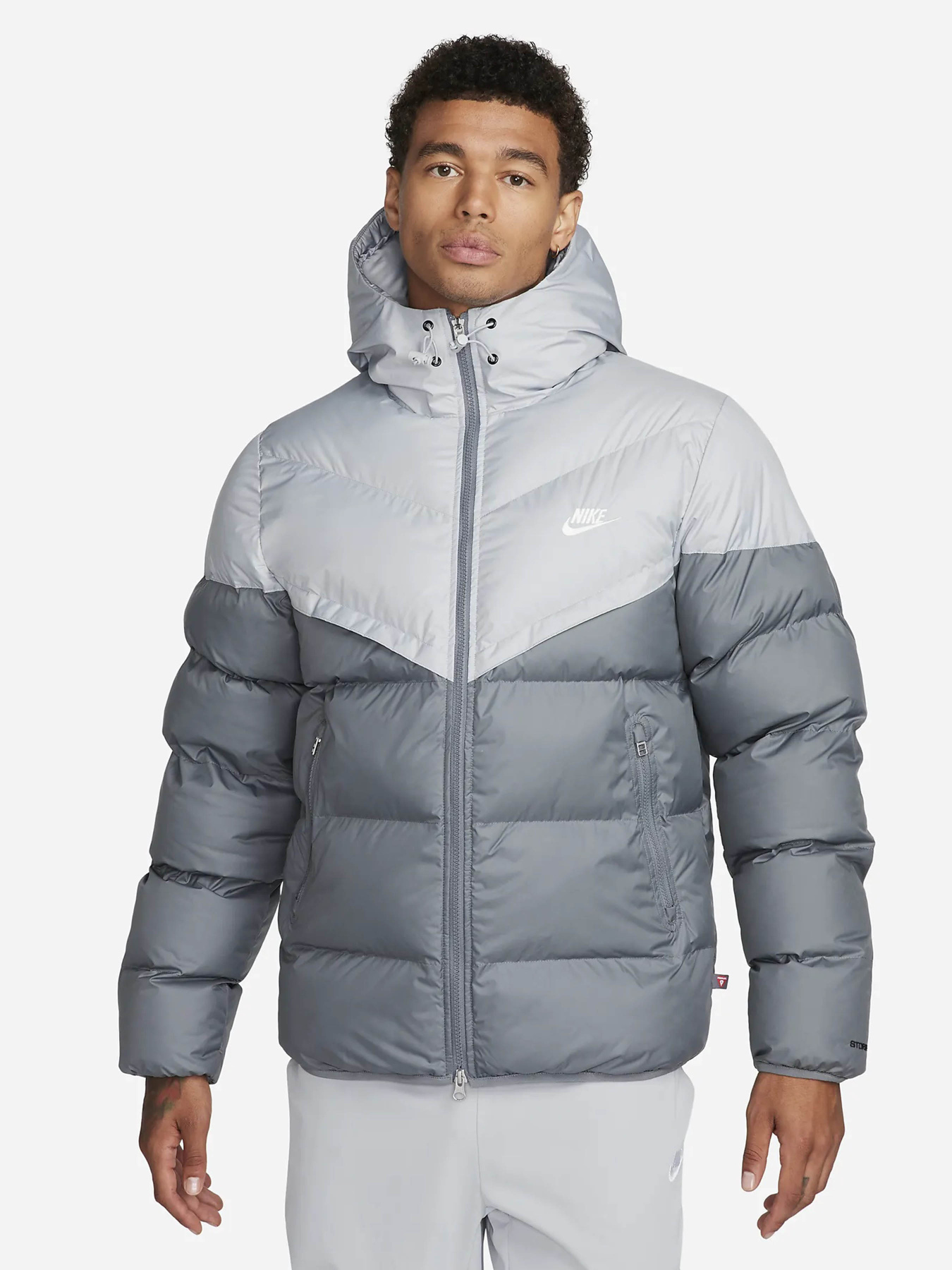 Куртки та дублянки NIKE WINDRUNNER PRIMALOFT® модель FB8185-077 Куртки та дублянки NIKE WINDRUNNER PRIMALOFT® модель FB8185-077 Фото