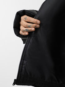 Куртки и дубленки NIKE SPORTSWEAR CLASSIC PUFFER THER модель FZ5899-010 Фото