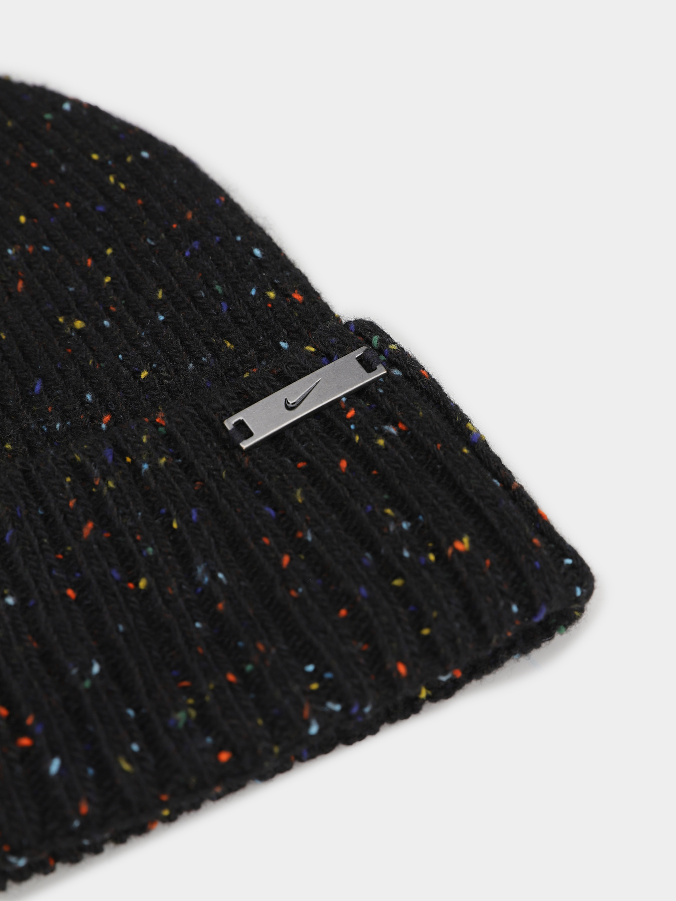 Шапки та кепки NIKE TERRA LIFE SHORT CUFF BEANIE модель FZ2124-010 Фото