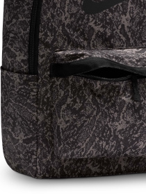 Рюкзаки NIKE HERITAGE 25L модель HJ8345-289 Фото