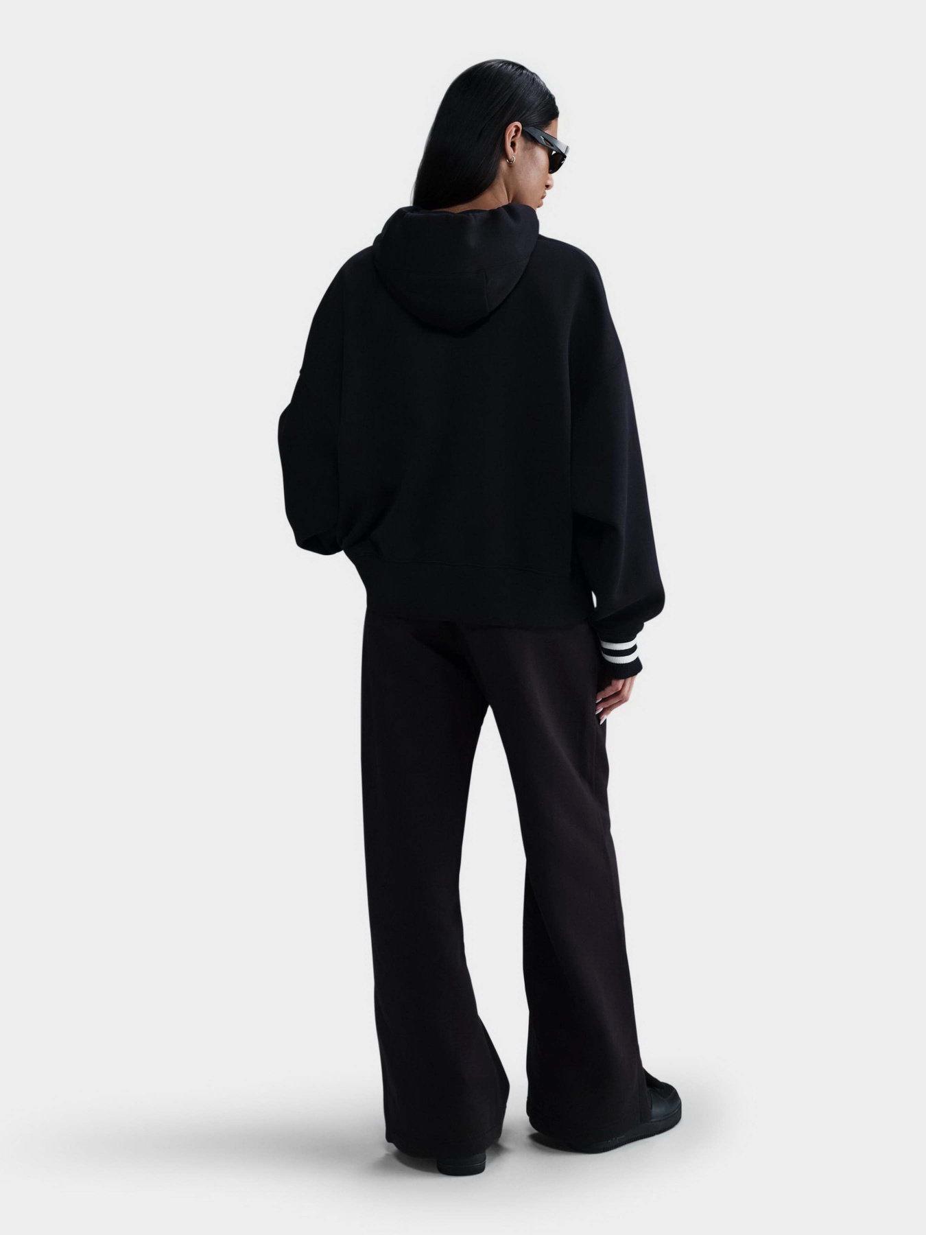 Брюки NIKE SPORTSWEAR PHOENIX FLEECE модель HJ0909-010 Брюки NIKE SPORTSWEAR PHOENIX FLEECE модель HJ0909-010 Фото