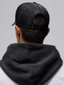 Шапки и кепки NIKE JORDAN RISE TRUCKER JUMPMAN PA модель FZ0774-010 Фото