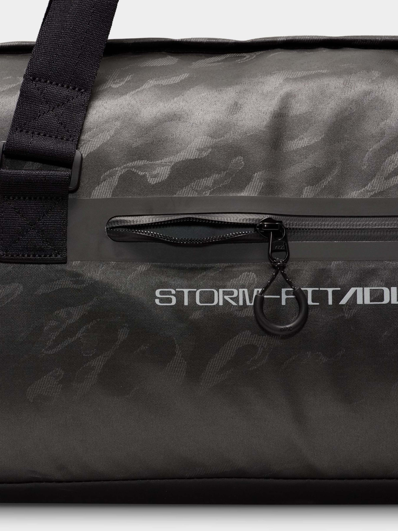 Сумки NIKE STORM-FIT ADV DUFFLE 38L модель FZ6367-010 Фото