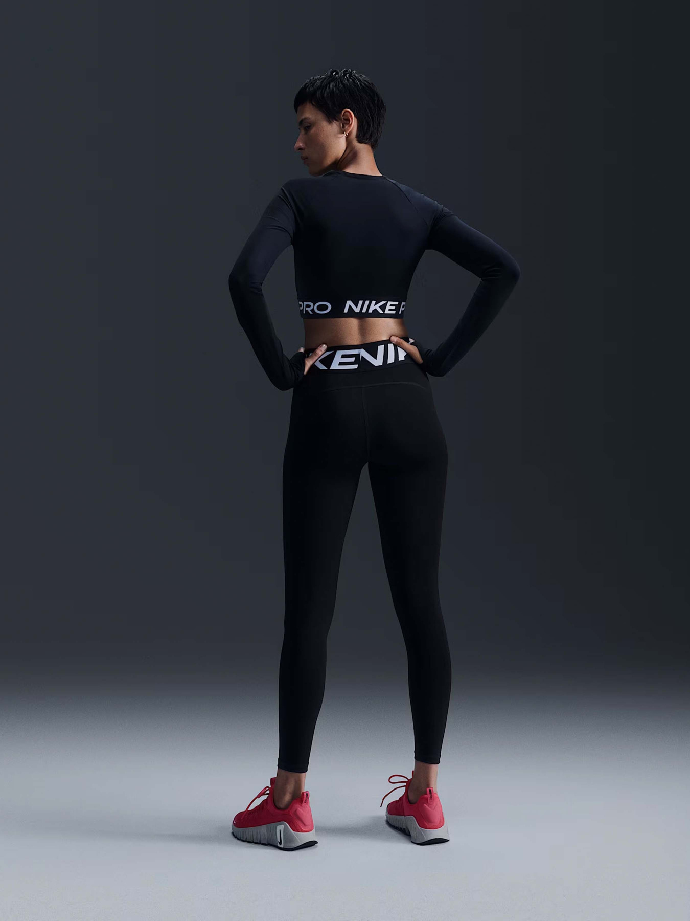Футболки і поло NIKE PRO 365 DRI-FIT модель FV5484-010 Футболки і поло NIKE PRO 365 DRI-FIT модель FV5484-010 Фото