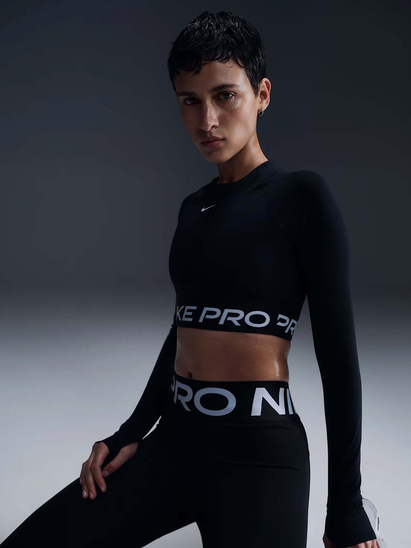 Футболки і поло NIKE PRO 365 DRI-FIT модель FV5484-010 Футболки і поло NIKE PRO 365 DRI-FIT модель FV5484-010 Фото