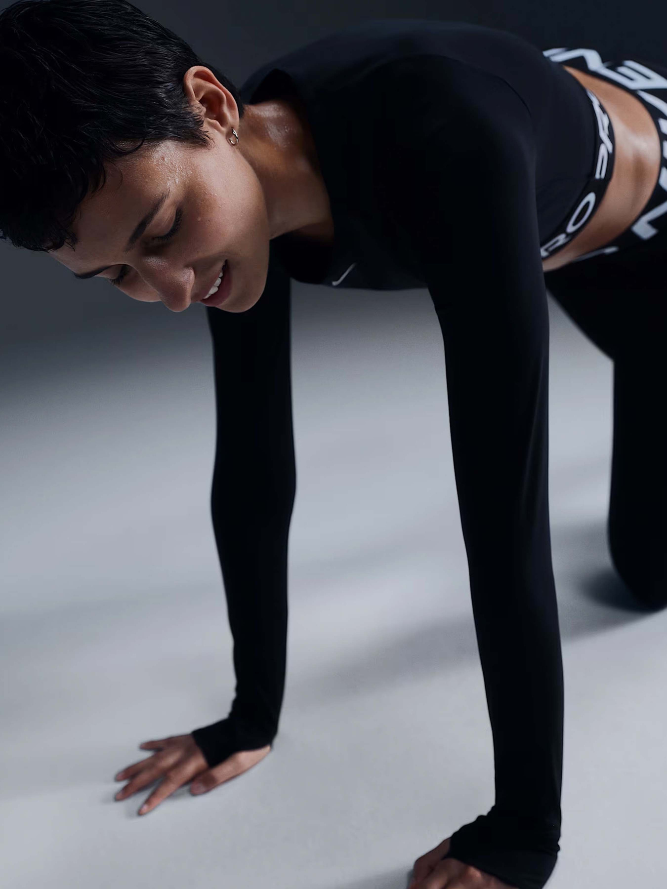 Футболки і поло NIKE PRO 365 DRI-FIT модель FV5484-010 Футболки і поло NIKE PRO 365 DRI-FIT модель FV5484-010 Фото