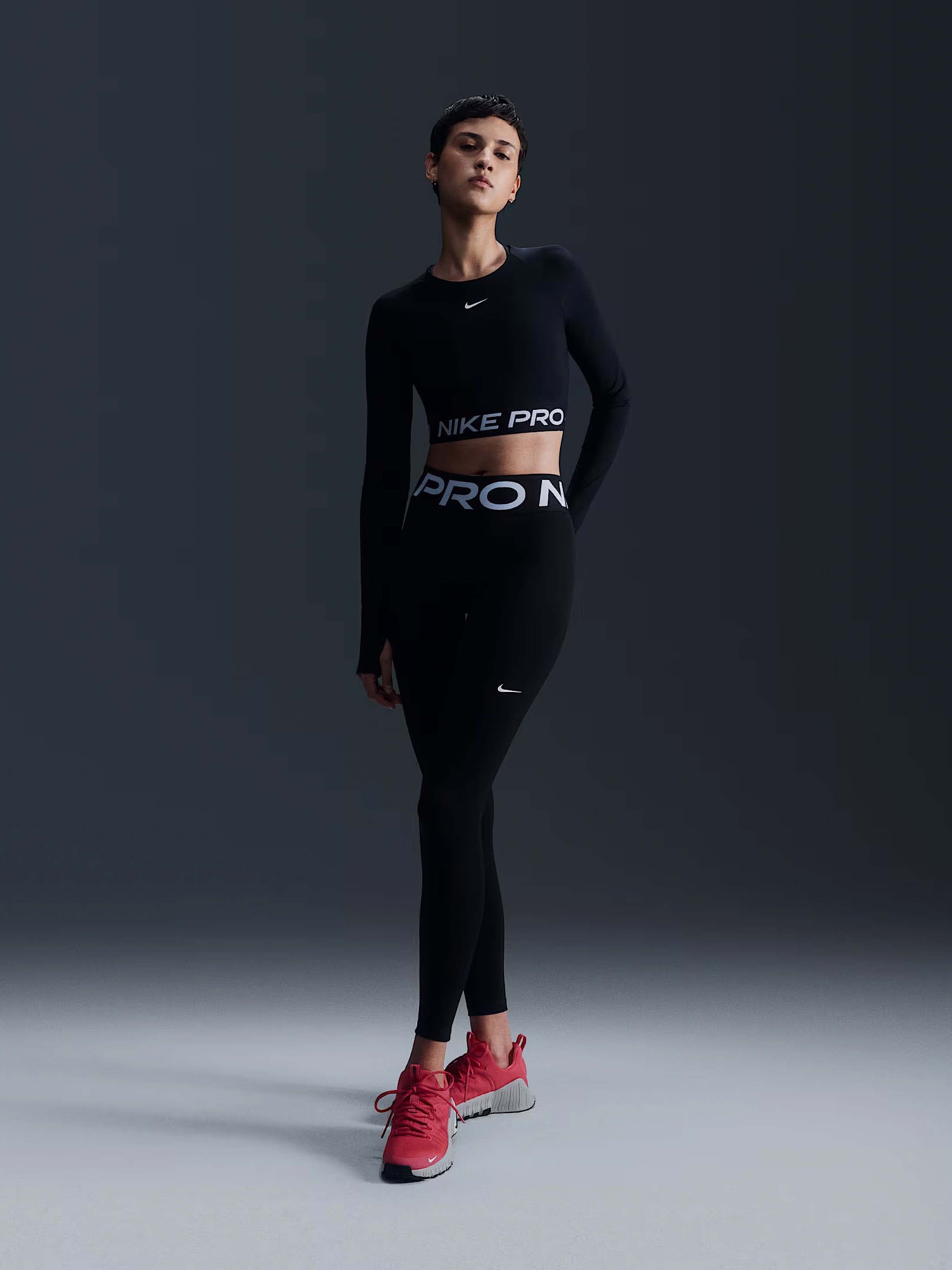 Футболки і поло NIKE PRO 365 DRI-FIT модель FV5484-010 Футболки і поло NIKE PRO 365 DRI-FIT модель FV5484-010 Фото