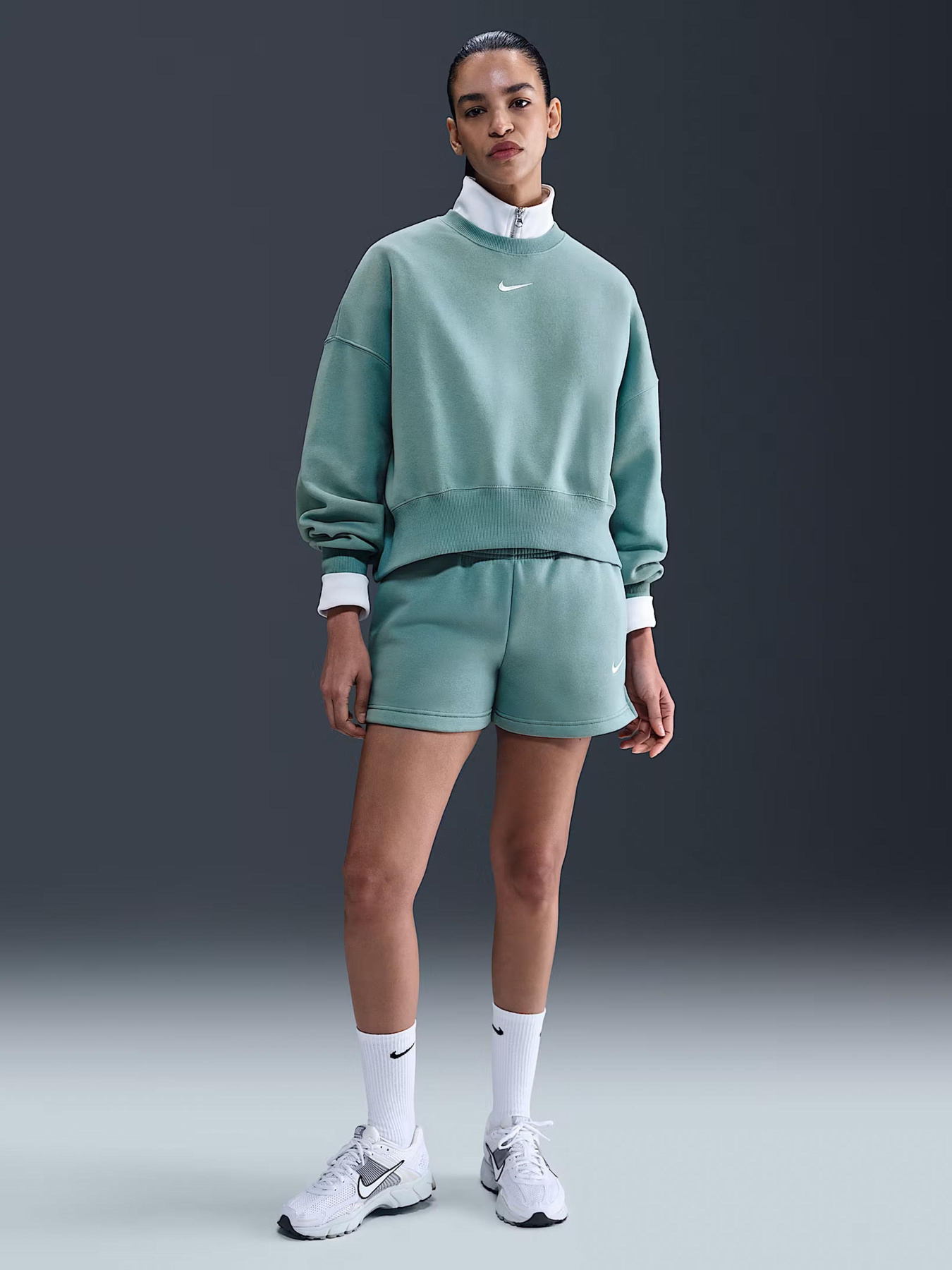 Худі та світшоти NIKE SPORTSWEAR PHOENIX FLEECE модель DQ5761-017 Фото