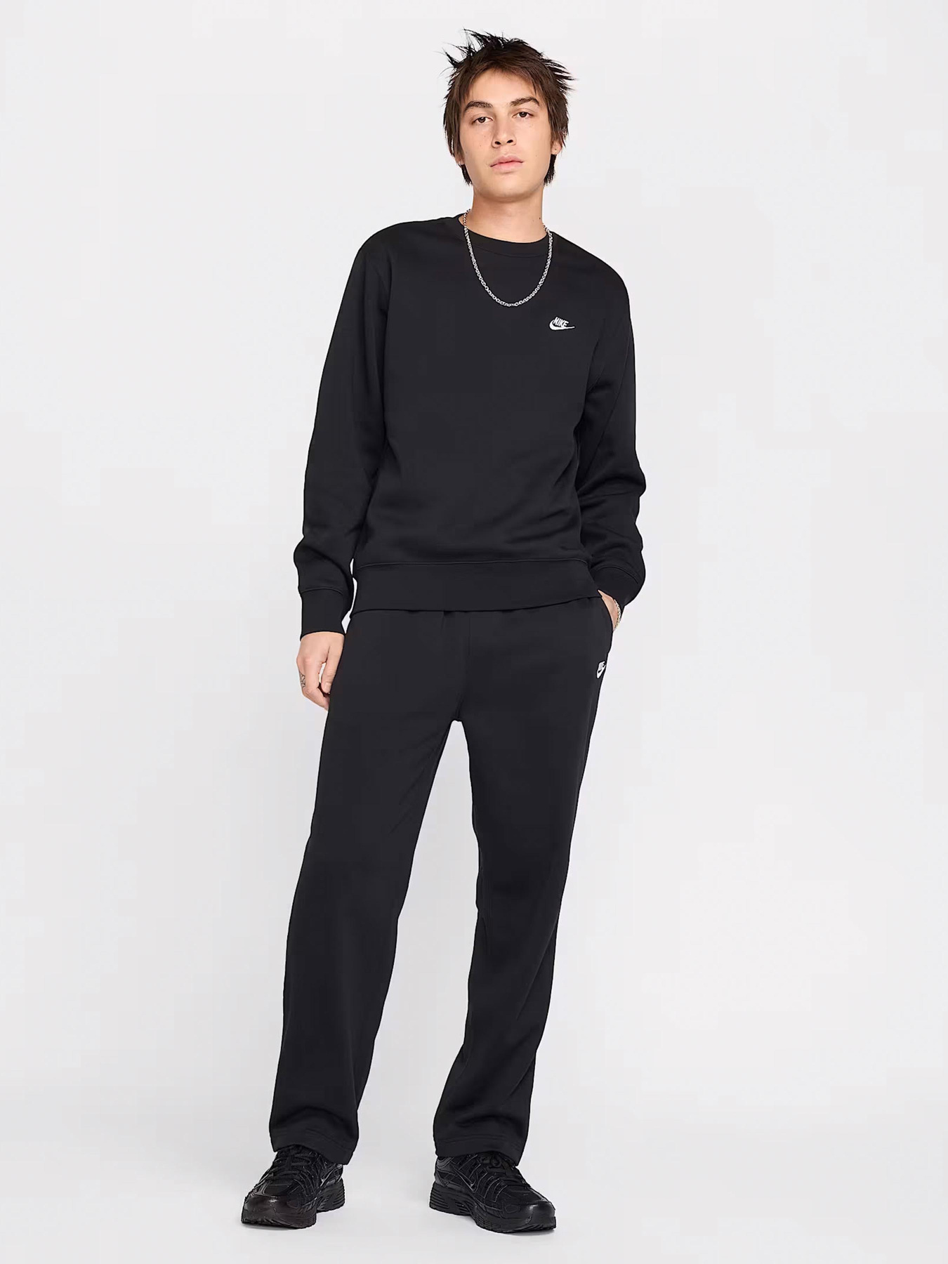 Худи и свитшоты NIKE CLUB MEN'S FLEECE CREW модель FN3886-010 Фото