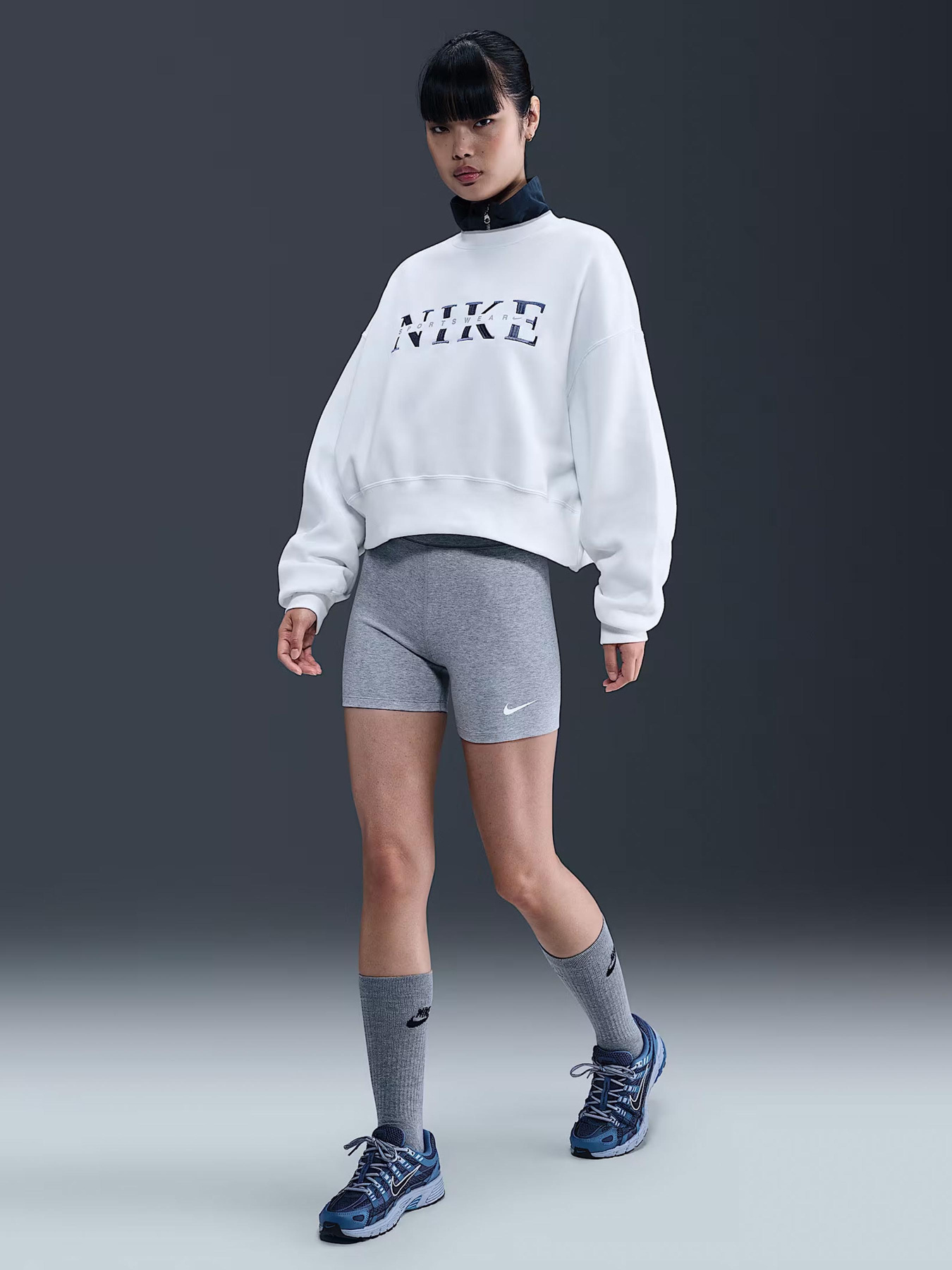 Худі та світшоти NIKE SPORTSWEAR PHOENIX FLEECE модель IH4056-100 Фото