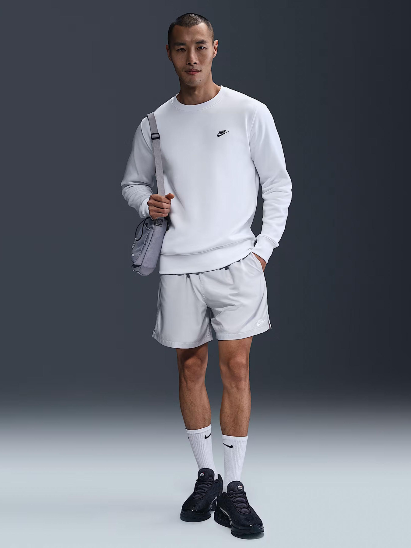 Худи и свитшоты NIKE CLUB модель FN3886-100 Фото