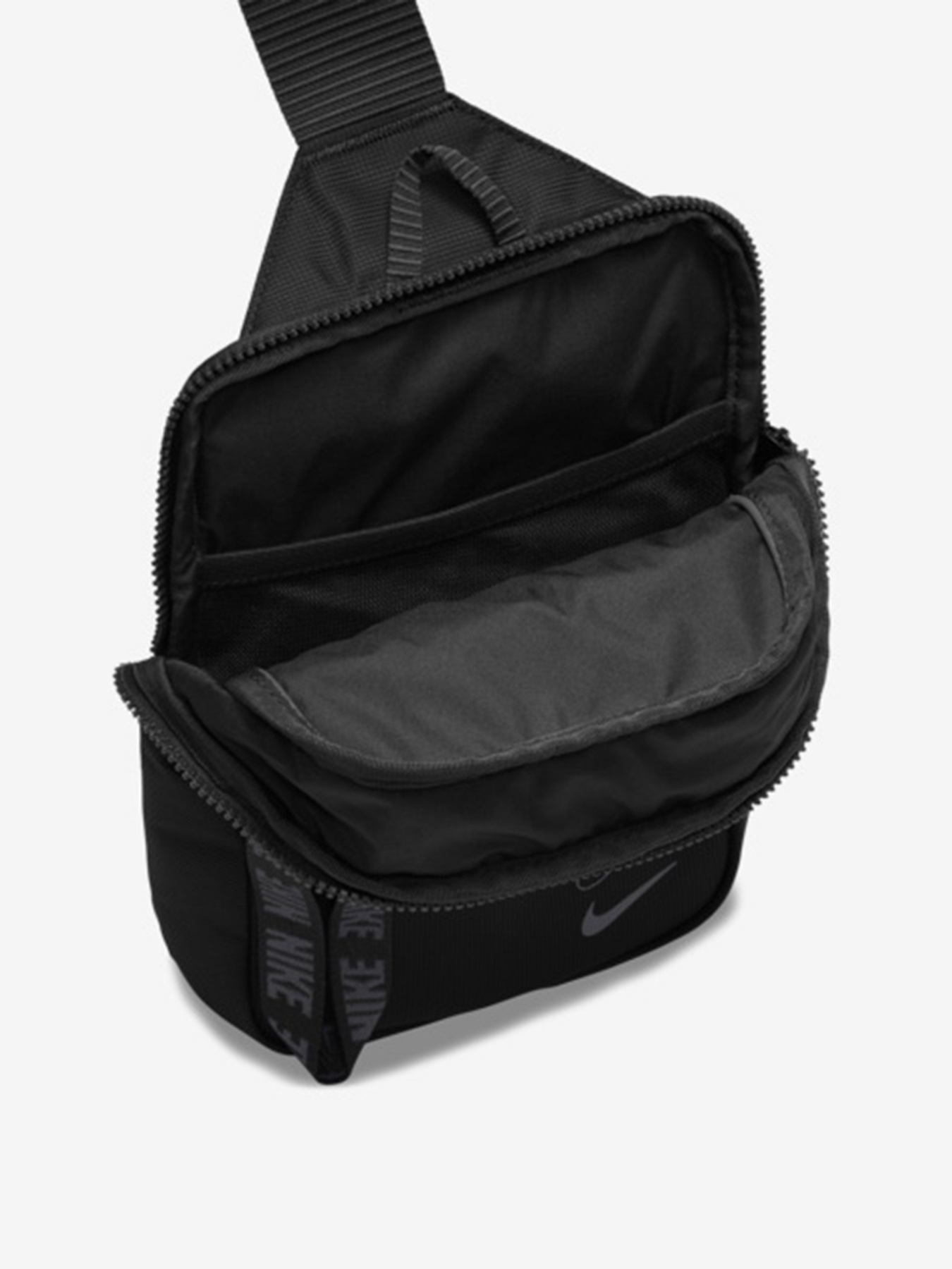 Сумки NIKE ESSENTIALS модель BA6144-011 Фото