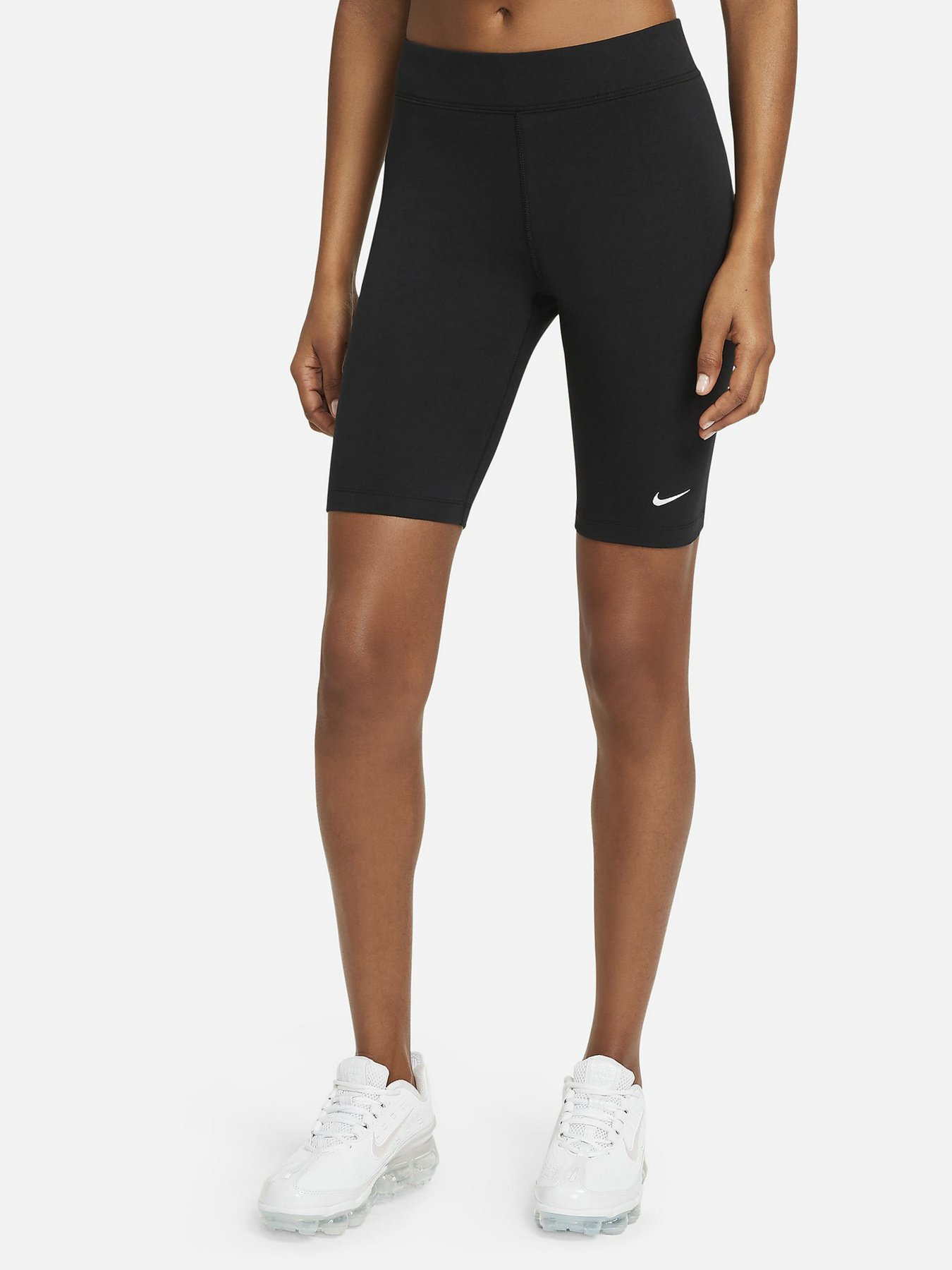 Шорти NIKE Sportswear Essentials модель CZ8526-010 Фото