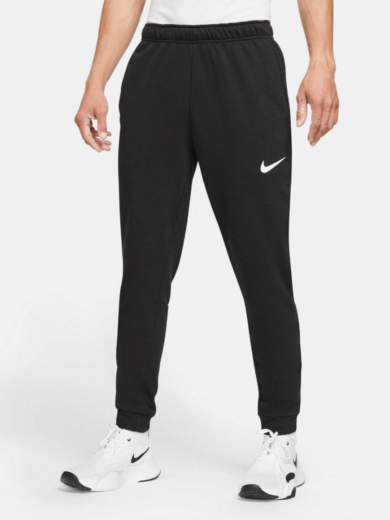 Штани NIKE DRI-FIT TAPERED модель CZ6379-010 Штани NIKE DRI-FIT TAPERED модель CZ6379-010 Фото