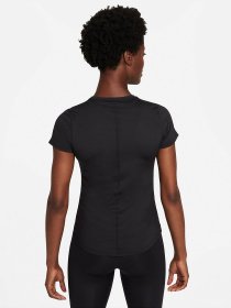 Футболки і поло NIKE Dri-FIT One Slim-Fit модель DD0626-010 Фото