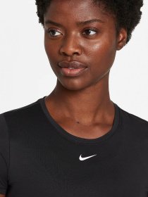 Футболки і поло NIKE Dri-FIT One Slim-Fit модель DD0626-010 Фото