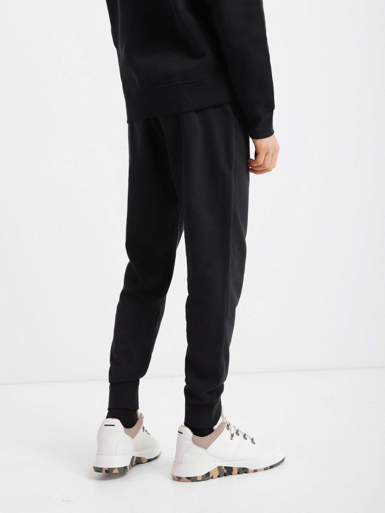 Брюки NIKE Sportswear Club модель BV2679-010 Фото