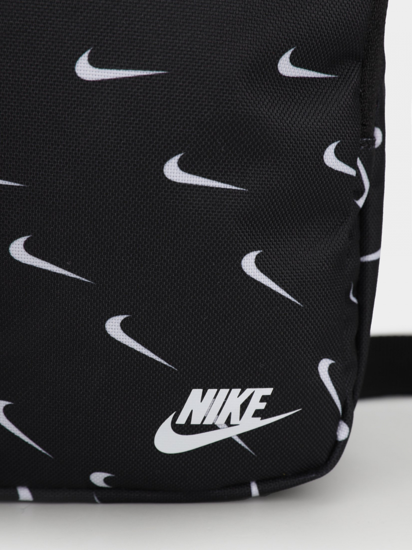 Сумки NIKE NK HERITAGE CRSSBDY SWOOSH WV модель DM2163-010 Сумки NIKE NK HERITAGE CRSSBDY SWOOSH WV модель DM2163-010 Фото