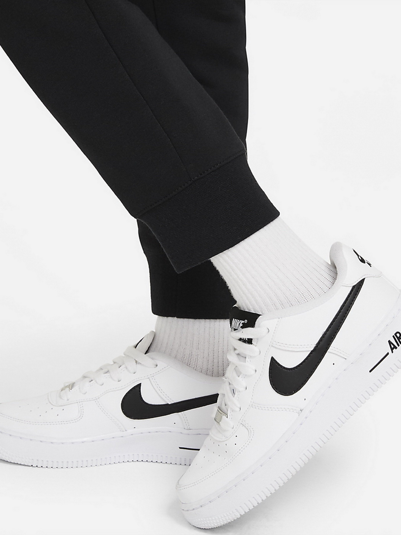 Брюки NIKE Sportswear Club модель DC7207-010 Фото