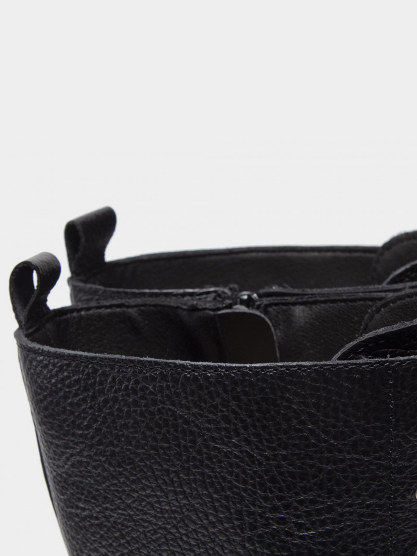 Ботинки и сапоги GUESS Toki модель FL7TOK.LEA11;BLACK Ботинки и сапоги GUESS Toki модель FL7TOK.LEA11;BLACK Фото