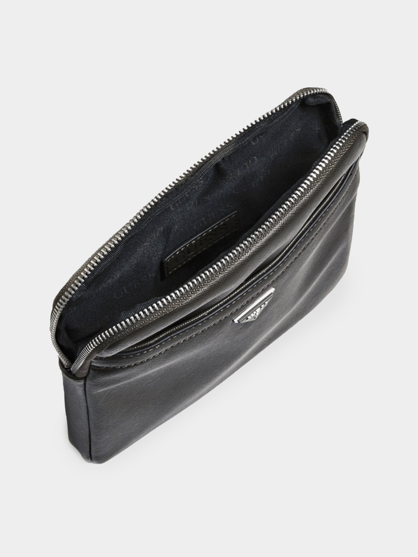Сумки GUESS модель HMCERT.P2223;BLA Сумки GUESS модель HMCERT.P2223;BLA Фото