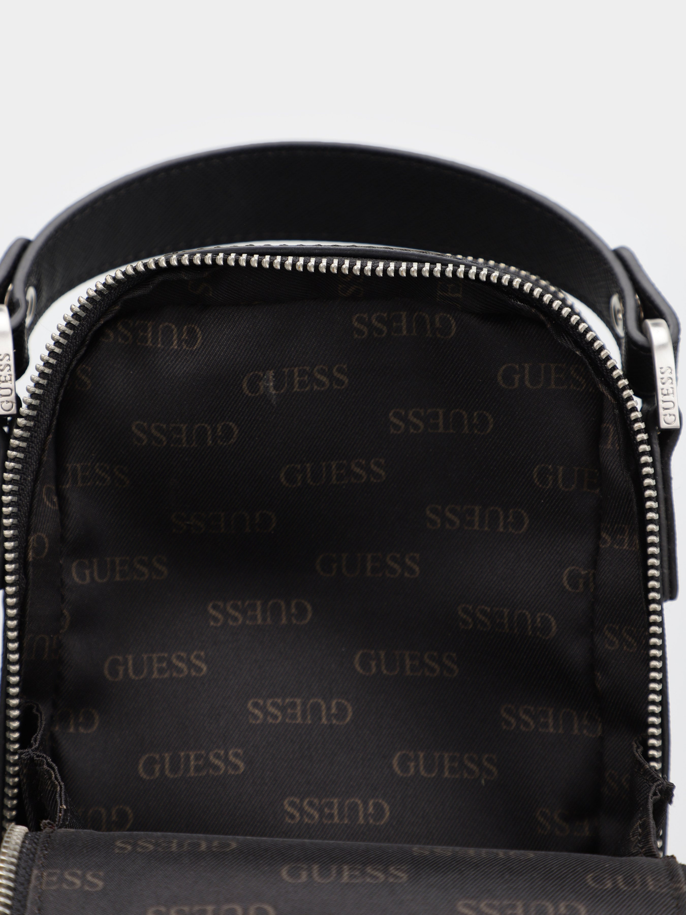 Сумки GUESS модель HMCERT.P2358;BLA Фото
