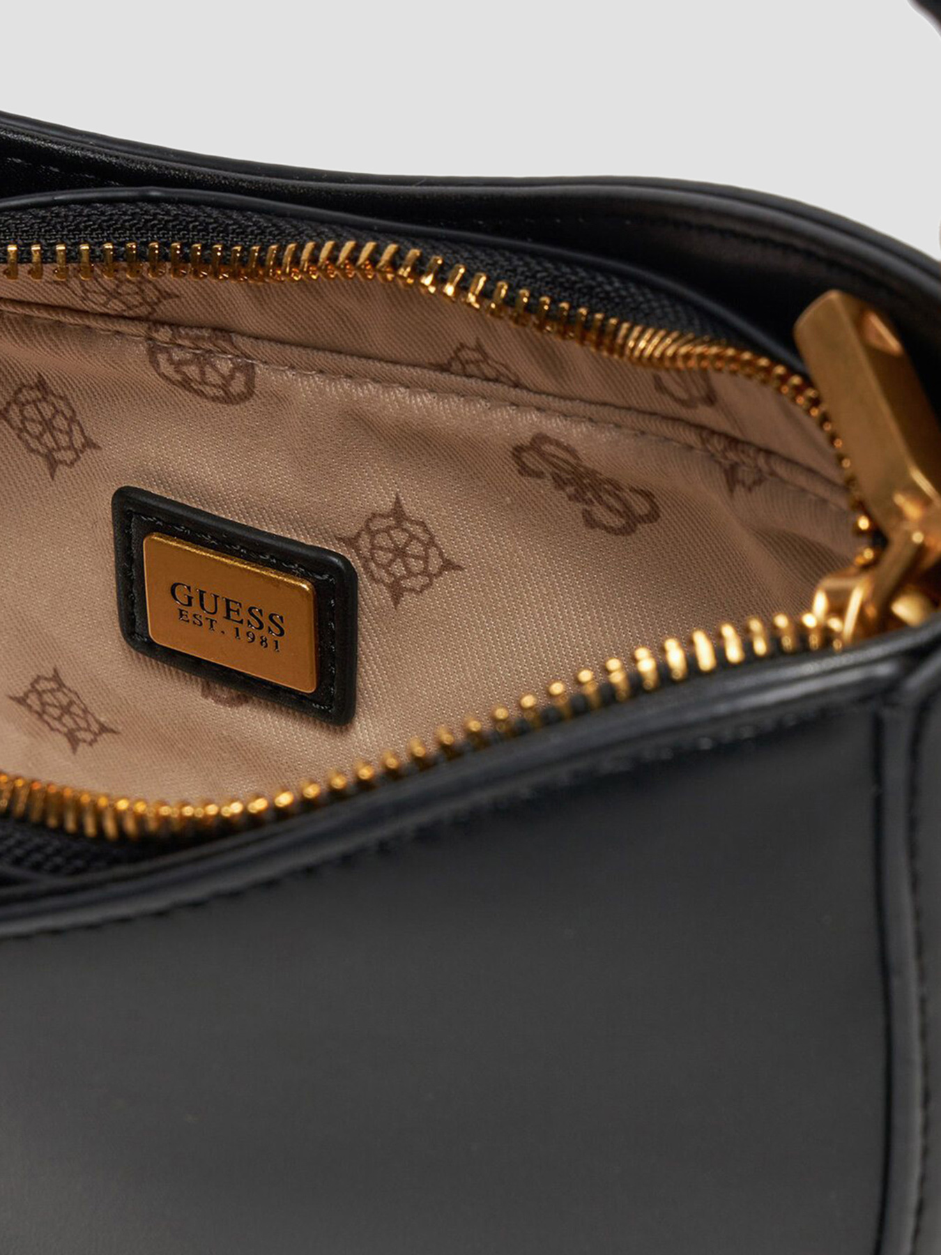 Сумки GUESS Sarita модель HWVA93.27180;BLA Фото