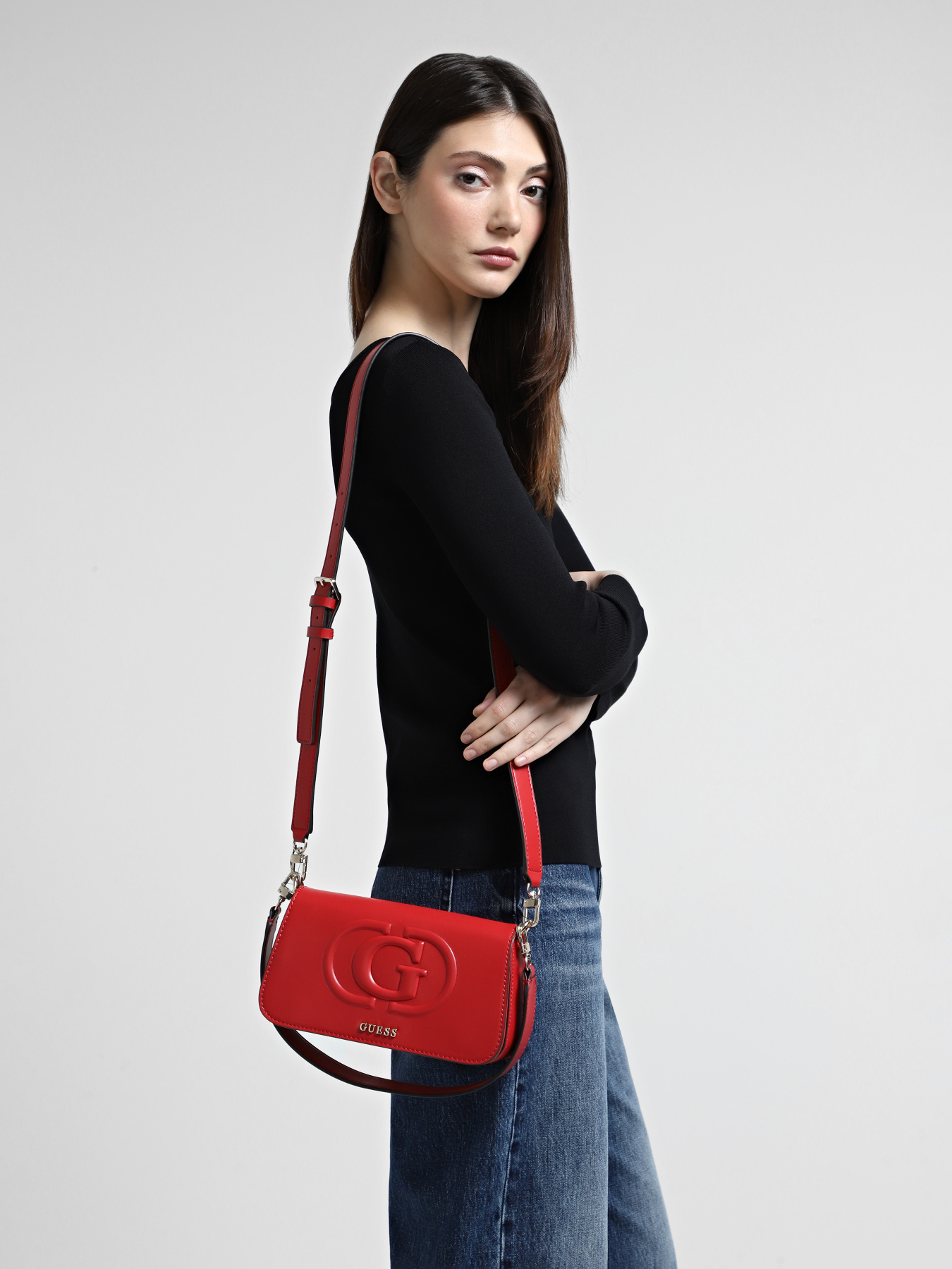 Сумки GUESS Eco Mietta модель HWEVG9.51320;RED Сумки GUESS Eco Mietta модель HWEVG9.51320;RED Фото