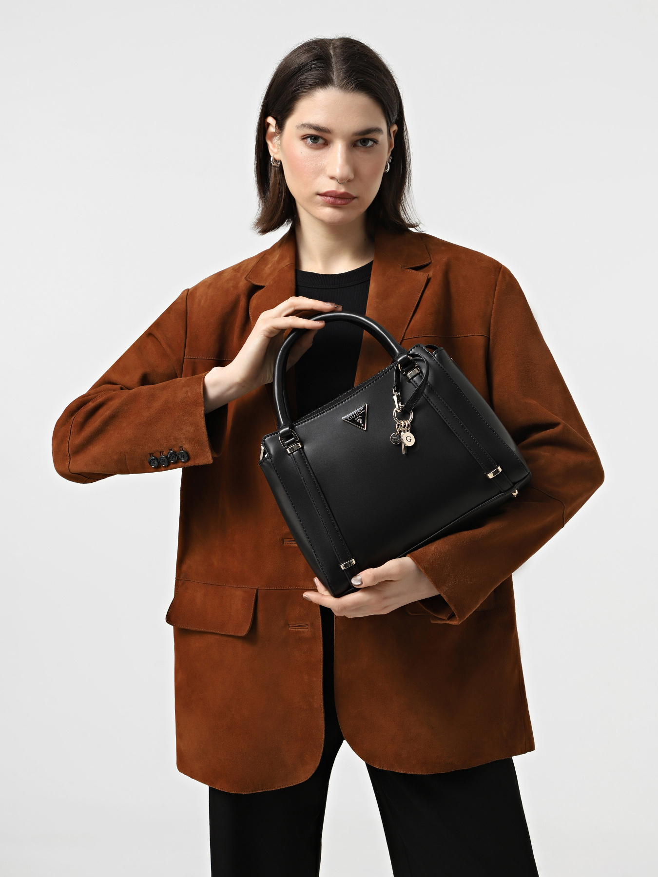 Сумки GUESS Daryna модель HWVG94.93060;BLA Фото