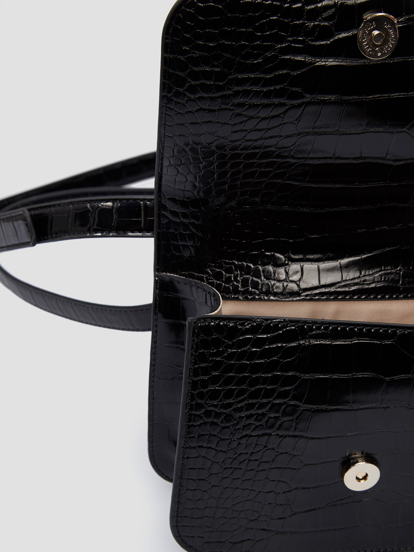 Сумки GUESS модель HWCG79-91780-BLA Сумки GUESS модель HWCG79-91780-BLA Фото