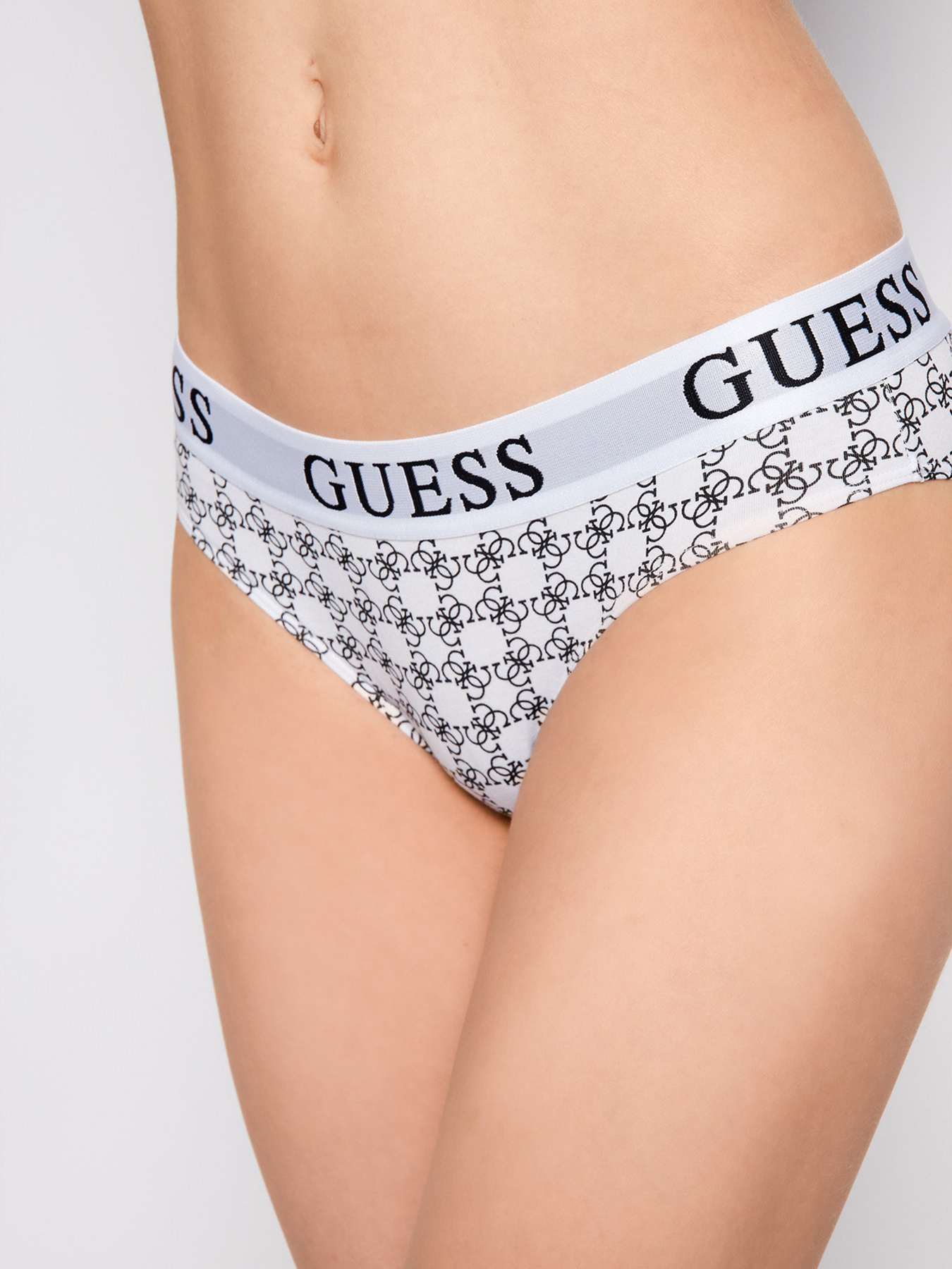 Нижнее белье GUESS модель O1GE14-JR06B-FF91 Фото