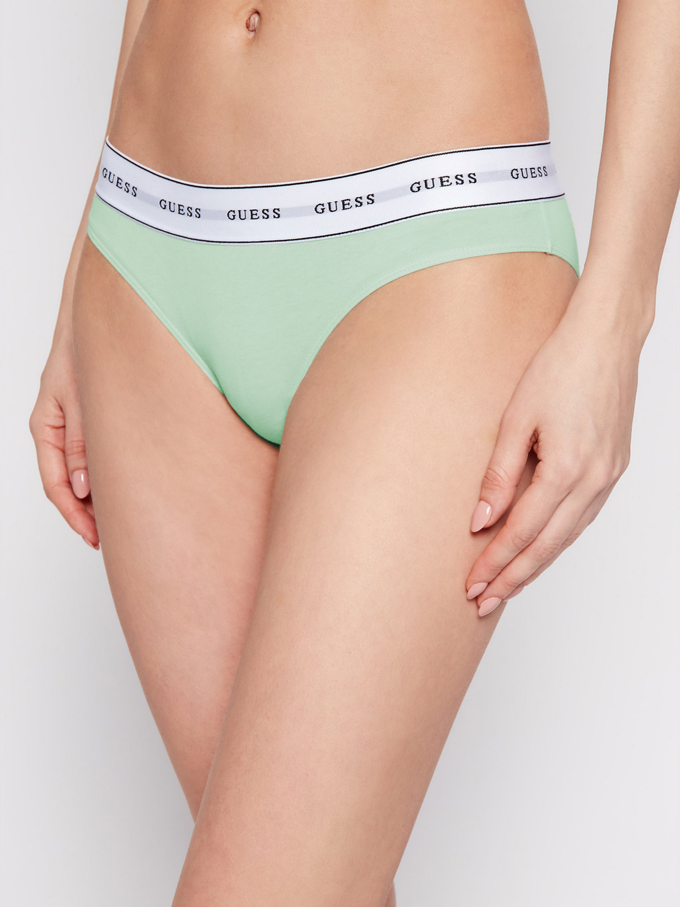 Нижнее белье GUESS Slip модель O97E02-JR04P-G7N6 Фото