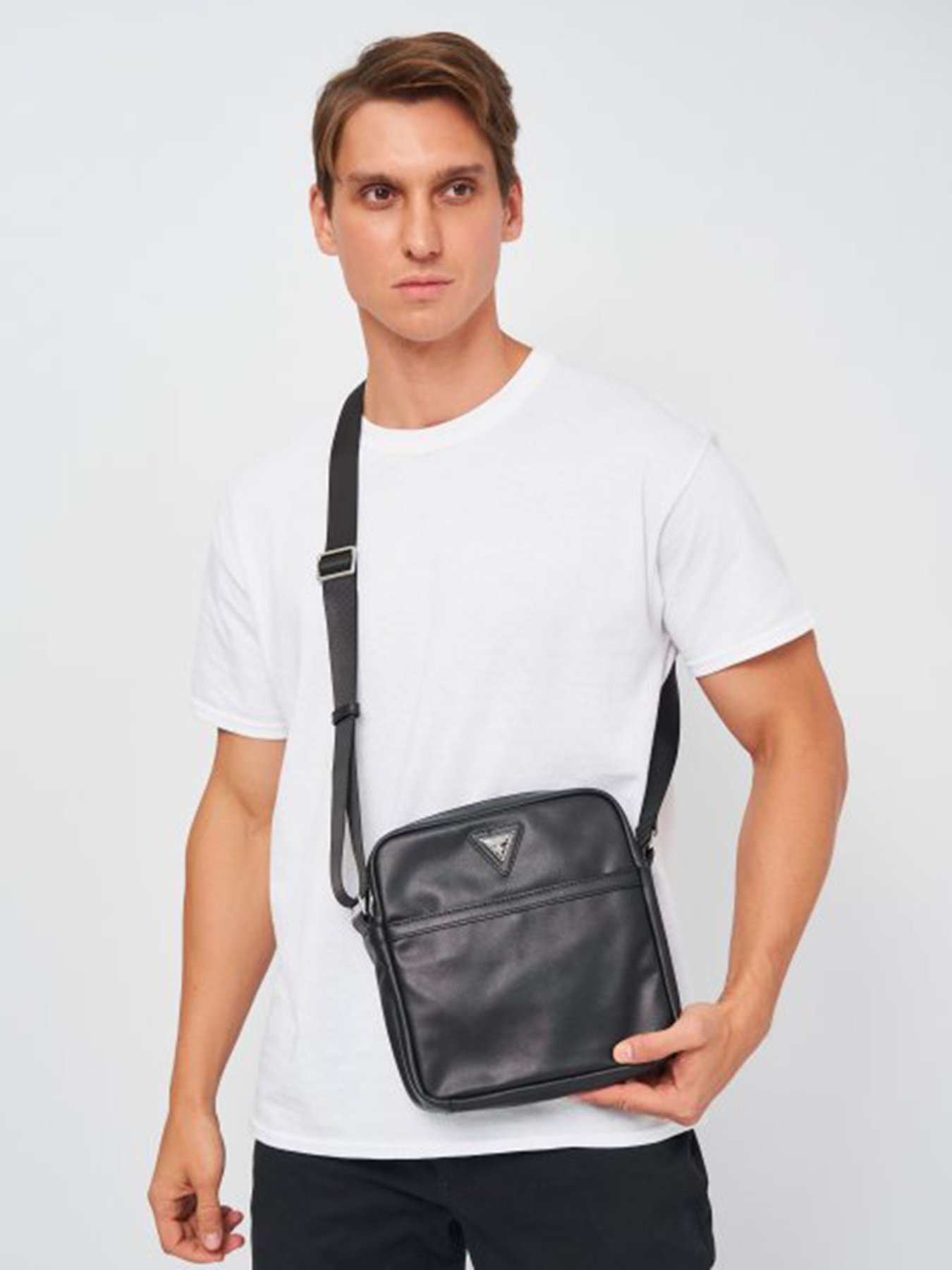 Сумки GUESS модель HMECER.P1358;BLA Фото