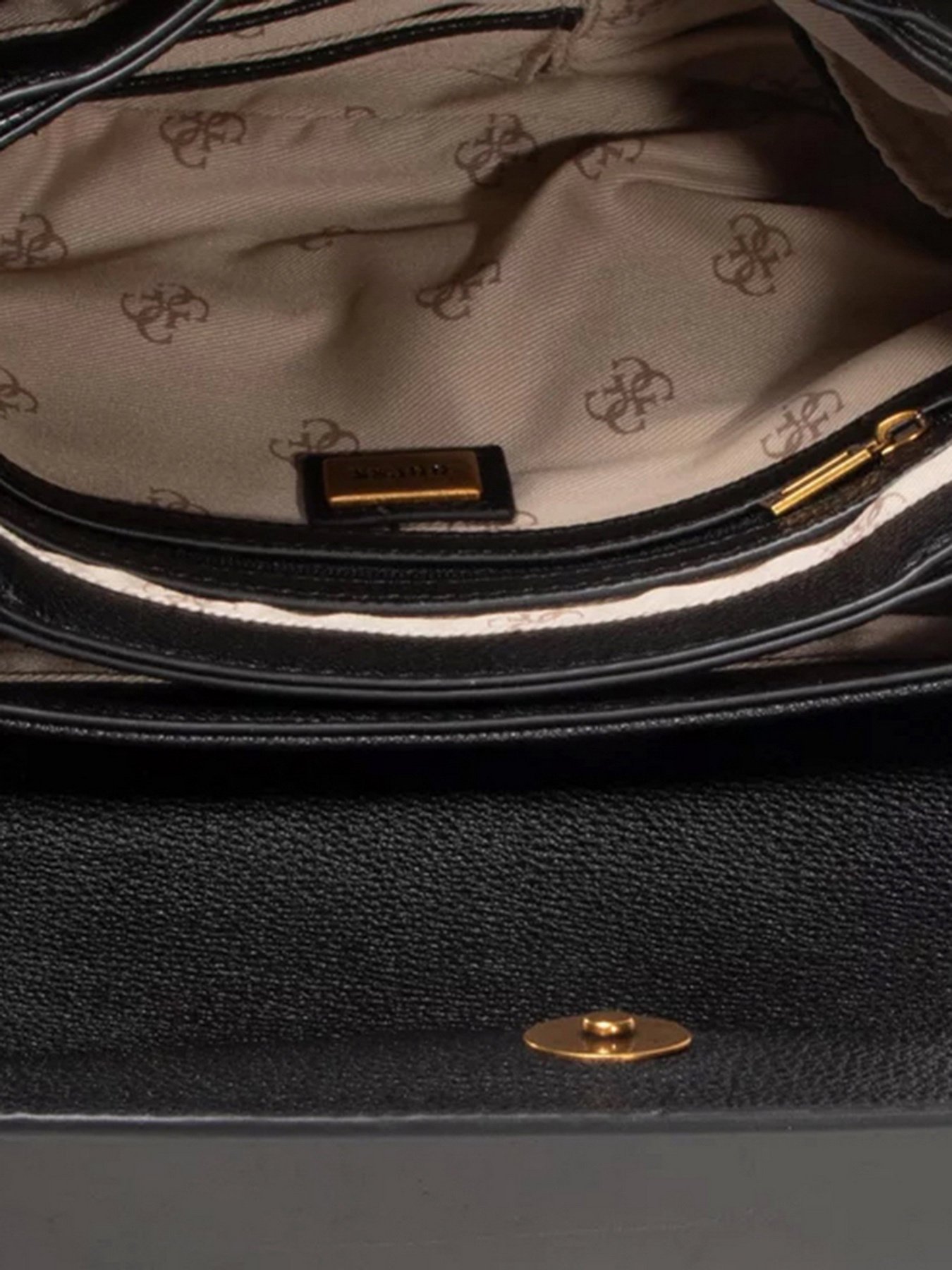 Сумки GUESS модель HWVB78.78200;BLA Фото
