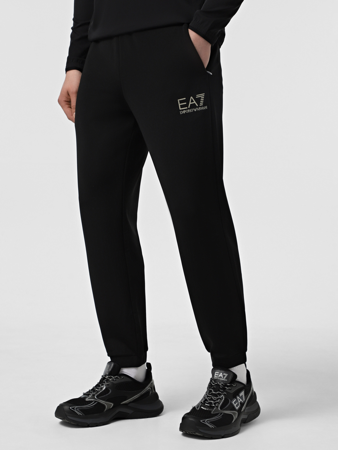 Брюки EA7 Gold Label модель 7M000306-AF13740-UC001 Брюки EA7 Gold Label модель 7M000306-AF13740-UC001 Фото