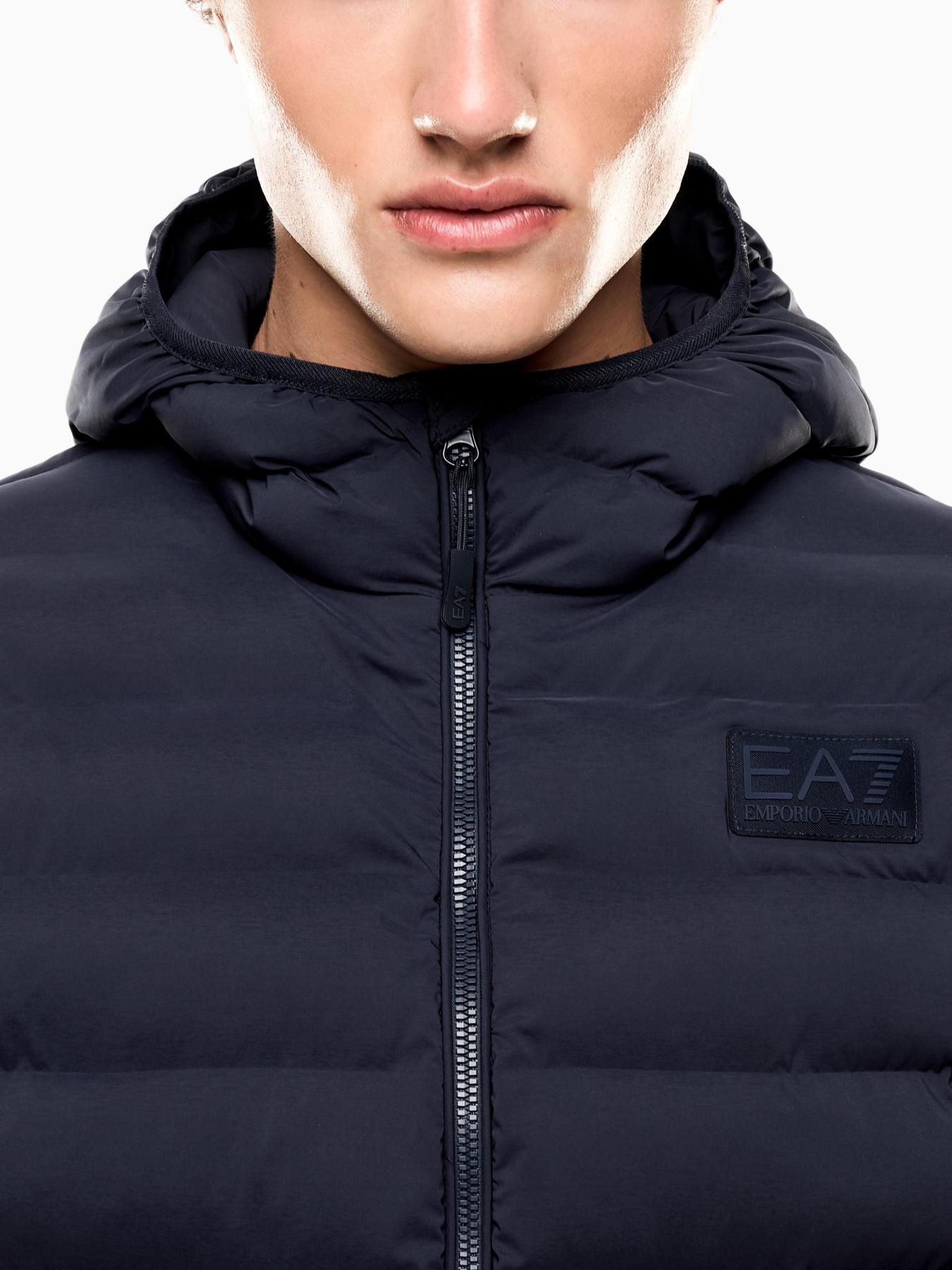 Куртки та дублянки EA7 модель 7M000686-AF15953-UB102 Фото