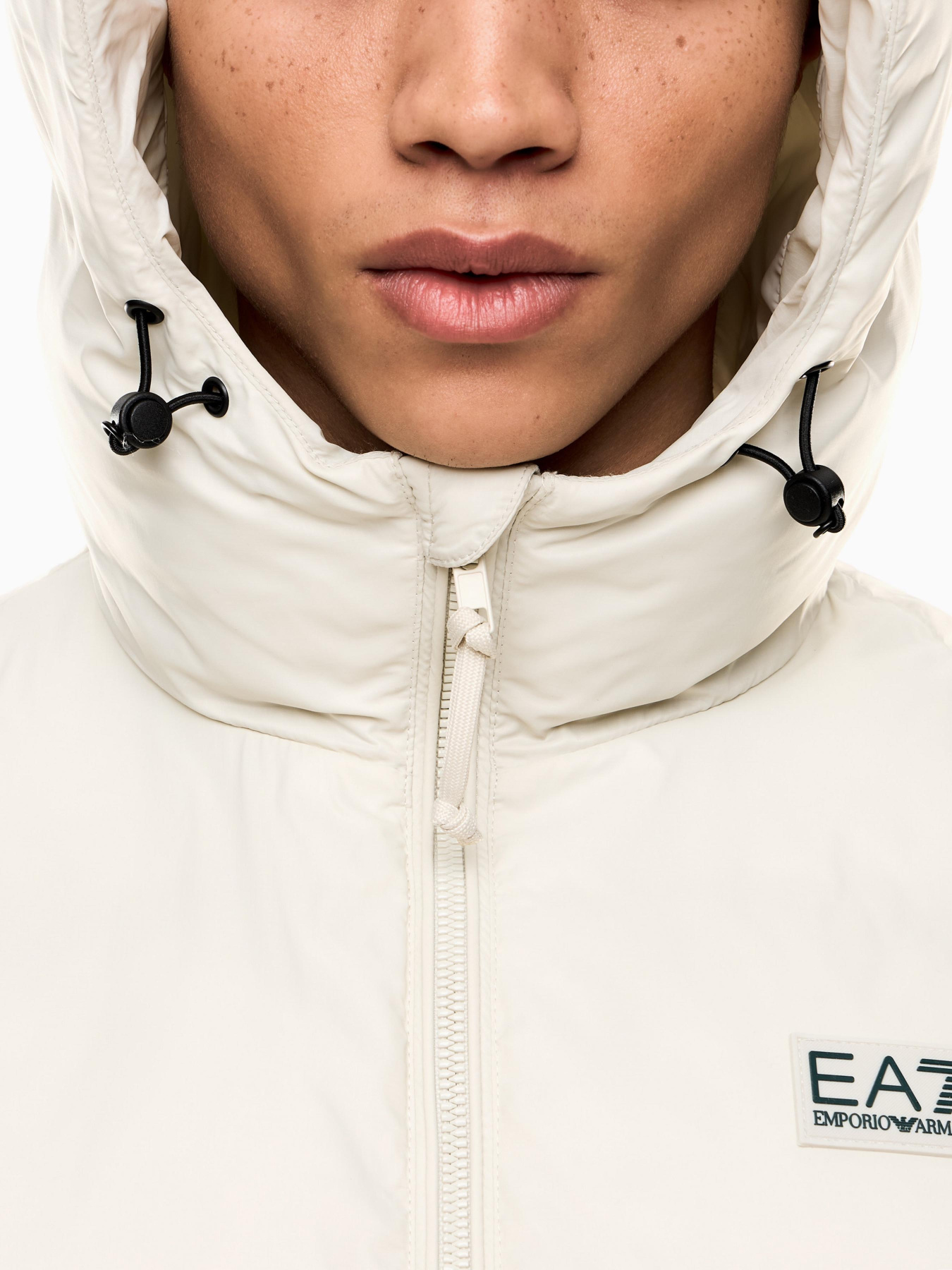 Куртки и дубленки EA7 модель 7M000693-AF15956-U1112 Фото