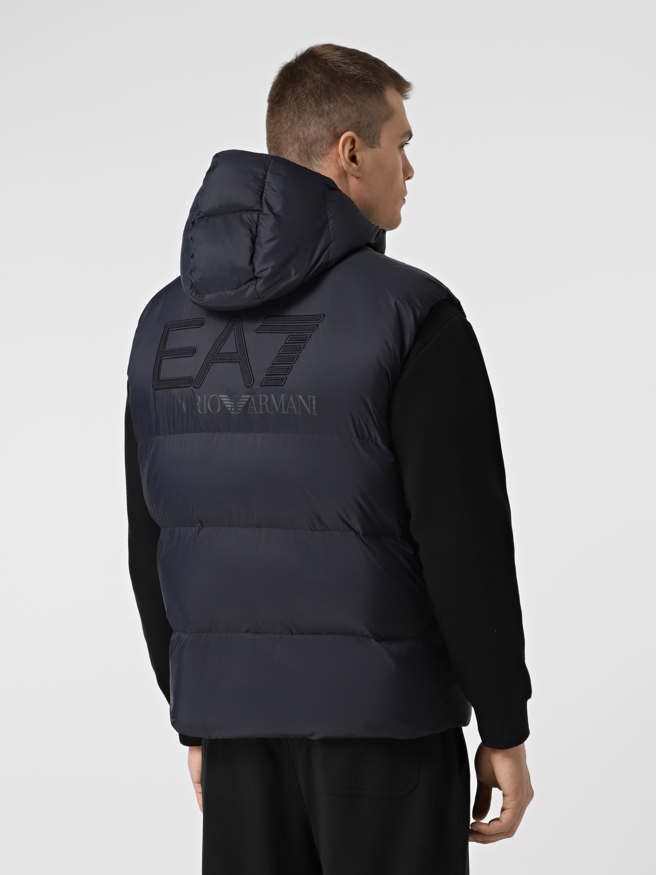 Куртки и дубленки EA7 модель 7M000693-AF15956-UB102 Фото