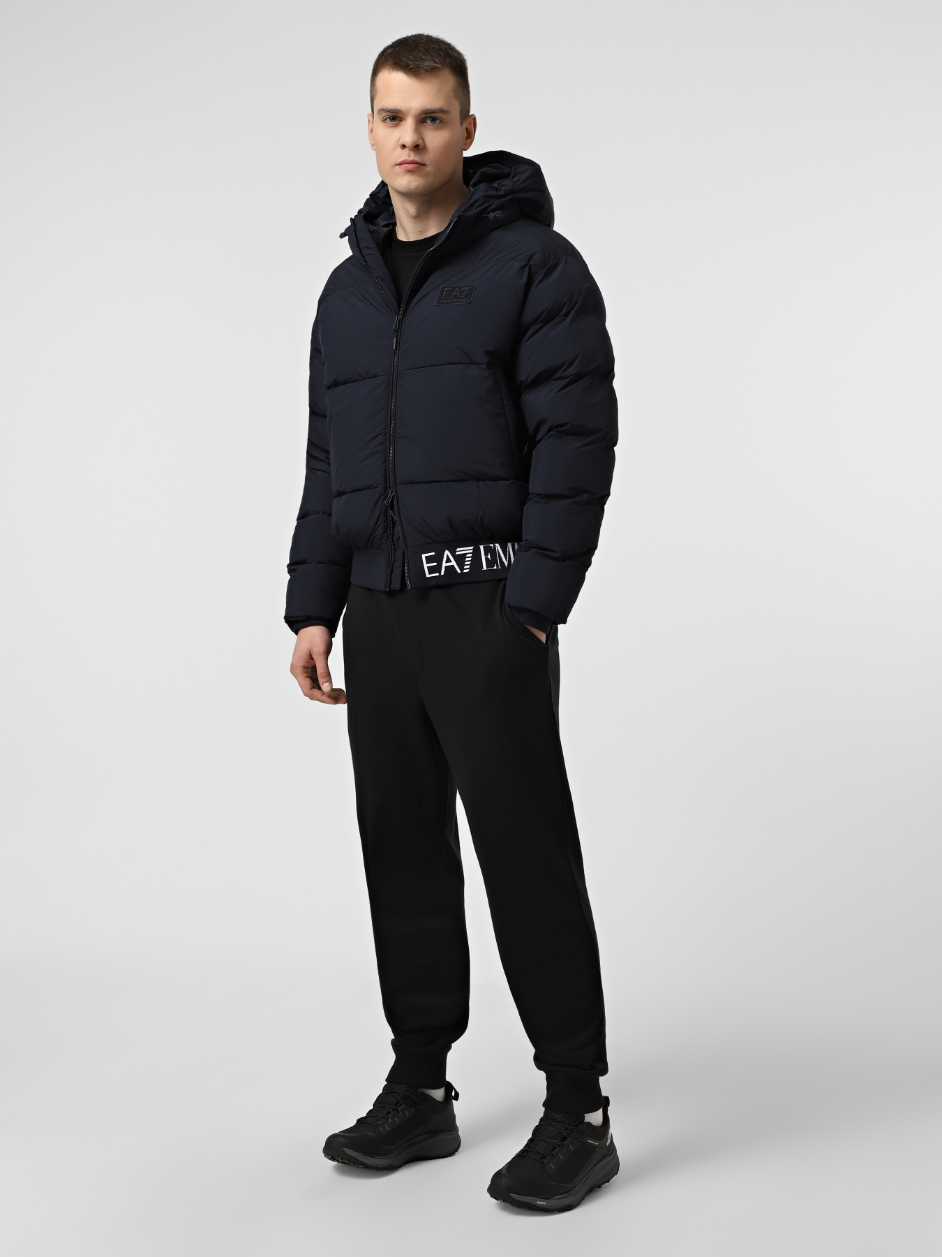 Куртки и дубленки EA7 модель 7M000710-AF15951-UB102 Фото