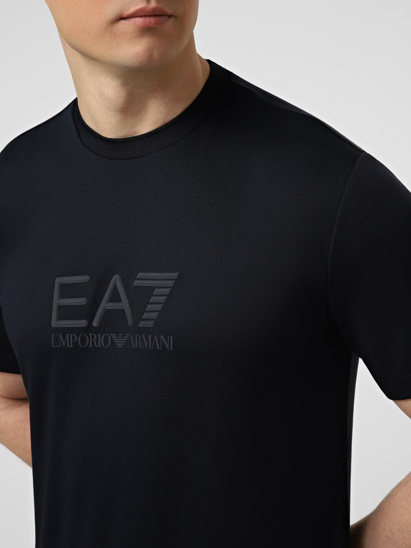 Футболки і поло EA7 модель 7M001358-AF13862-UB102 Футболки і поло EA7 модель 7M001358-AF13862-UB102 Фото